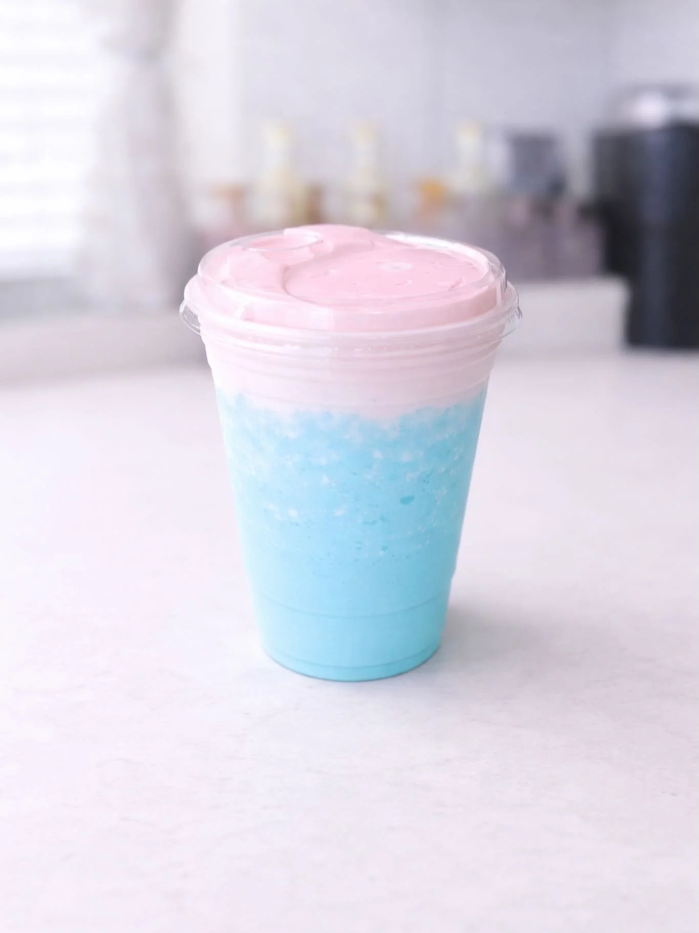 Cotton candy dirty Alani 🍬 #dirtysodas #coffee #coffeebar
