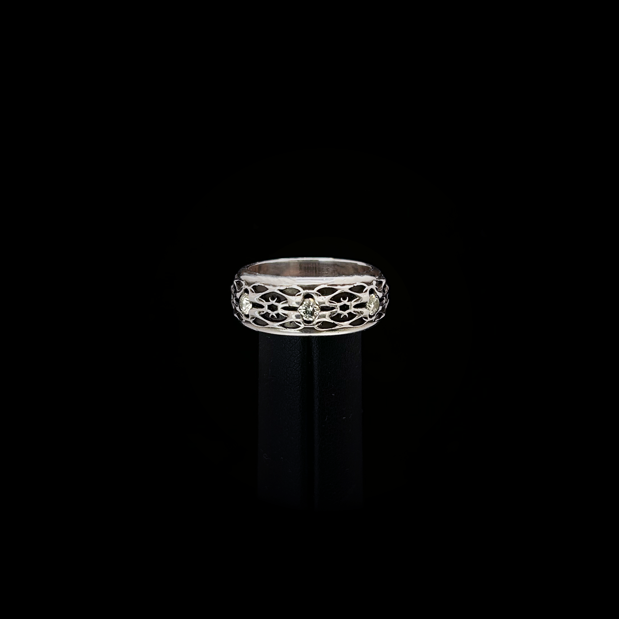 vineyard ring 2.png