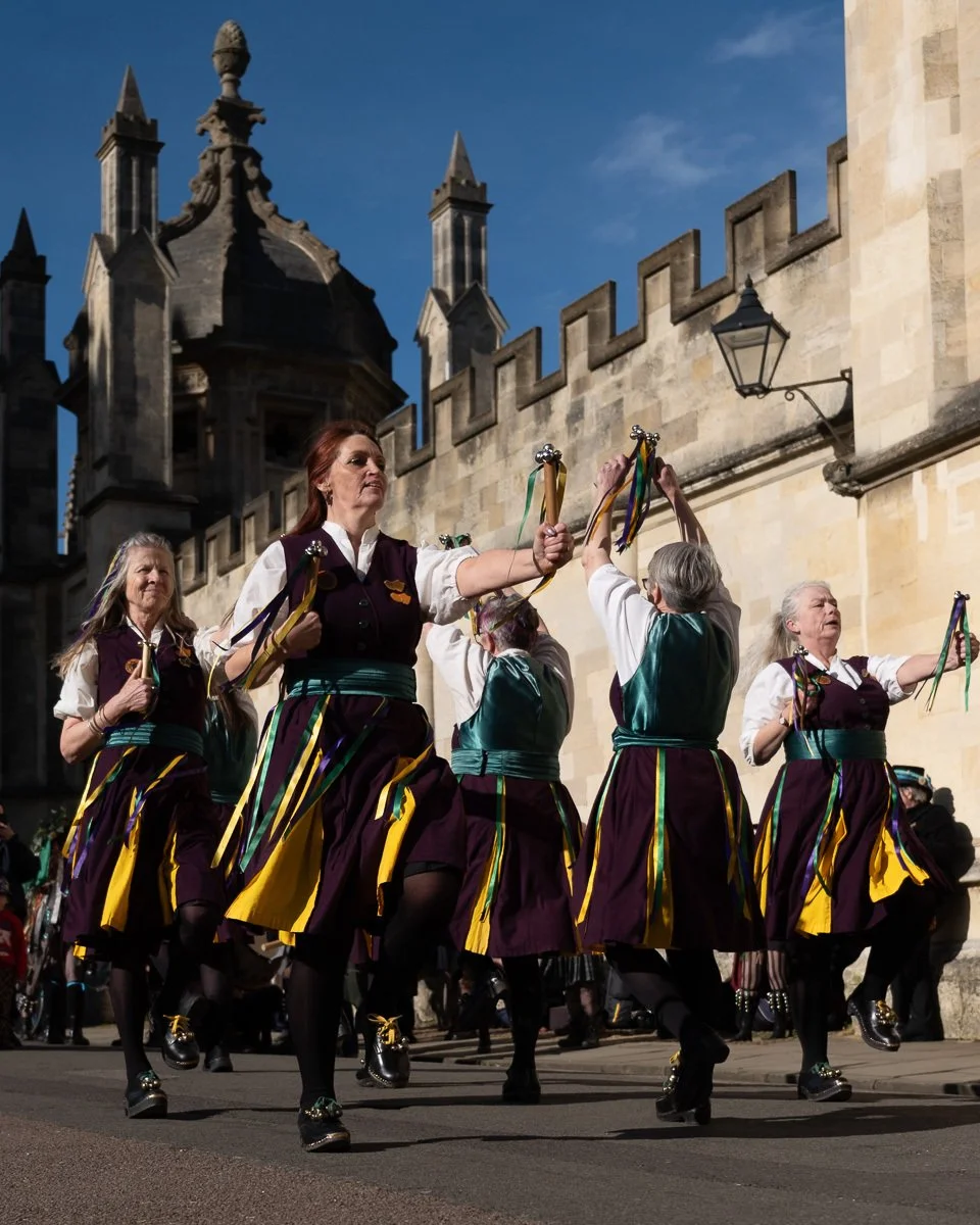 Last weekend was the Oxford Folk Festival, filling the city with dancers and musicians from Friday to Sunday. I was really struck by the rhythmic performance of this clog-clad group dancing on Catte Street between All Souls and the Radcliffe Camera.
