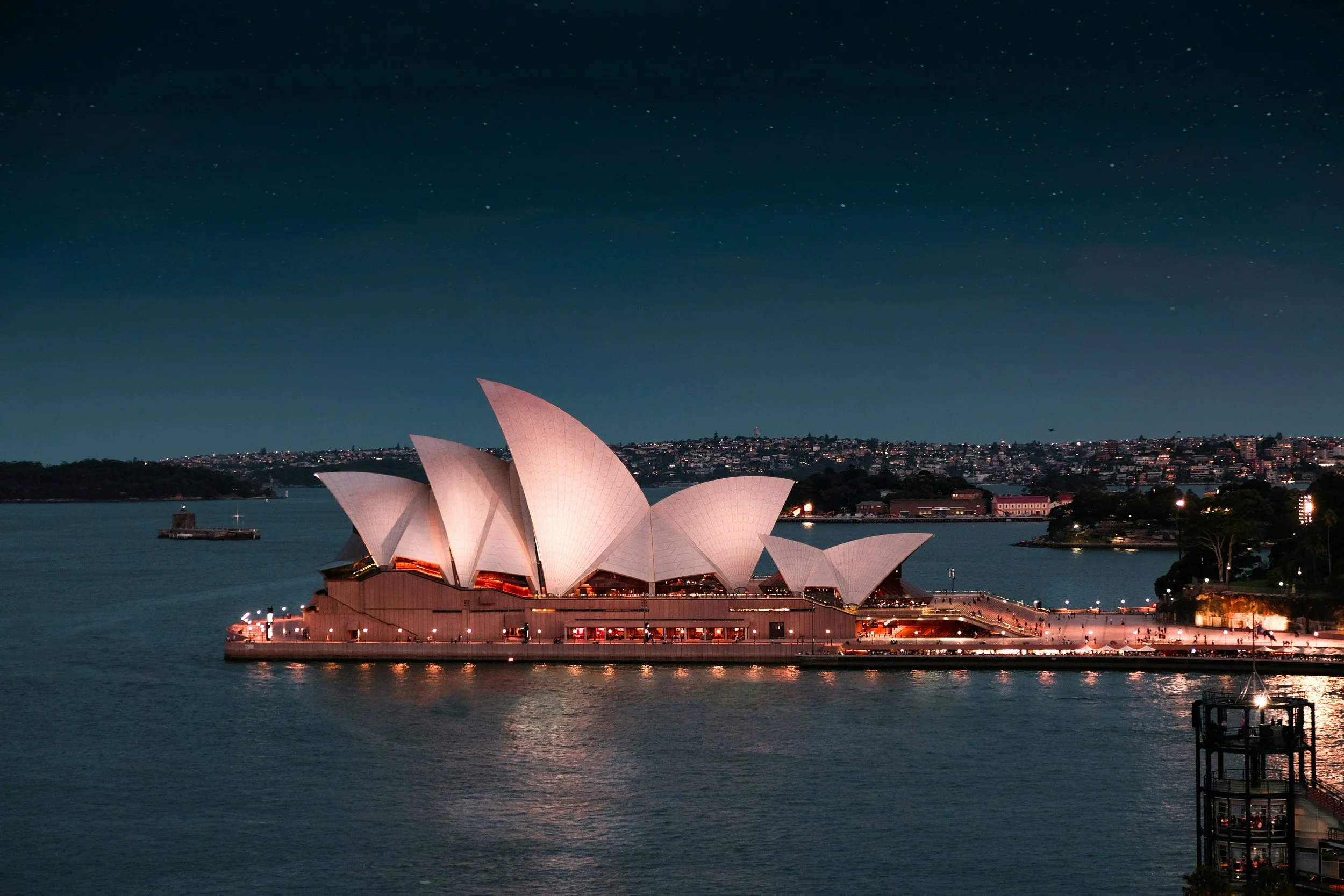 Top 10 Sydney Travel Tips: Surfing, Safety, and the Perfect Flat White