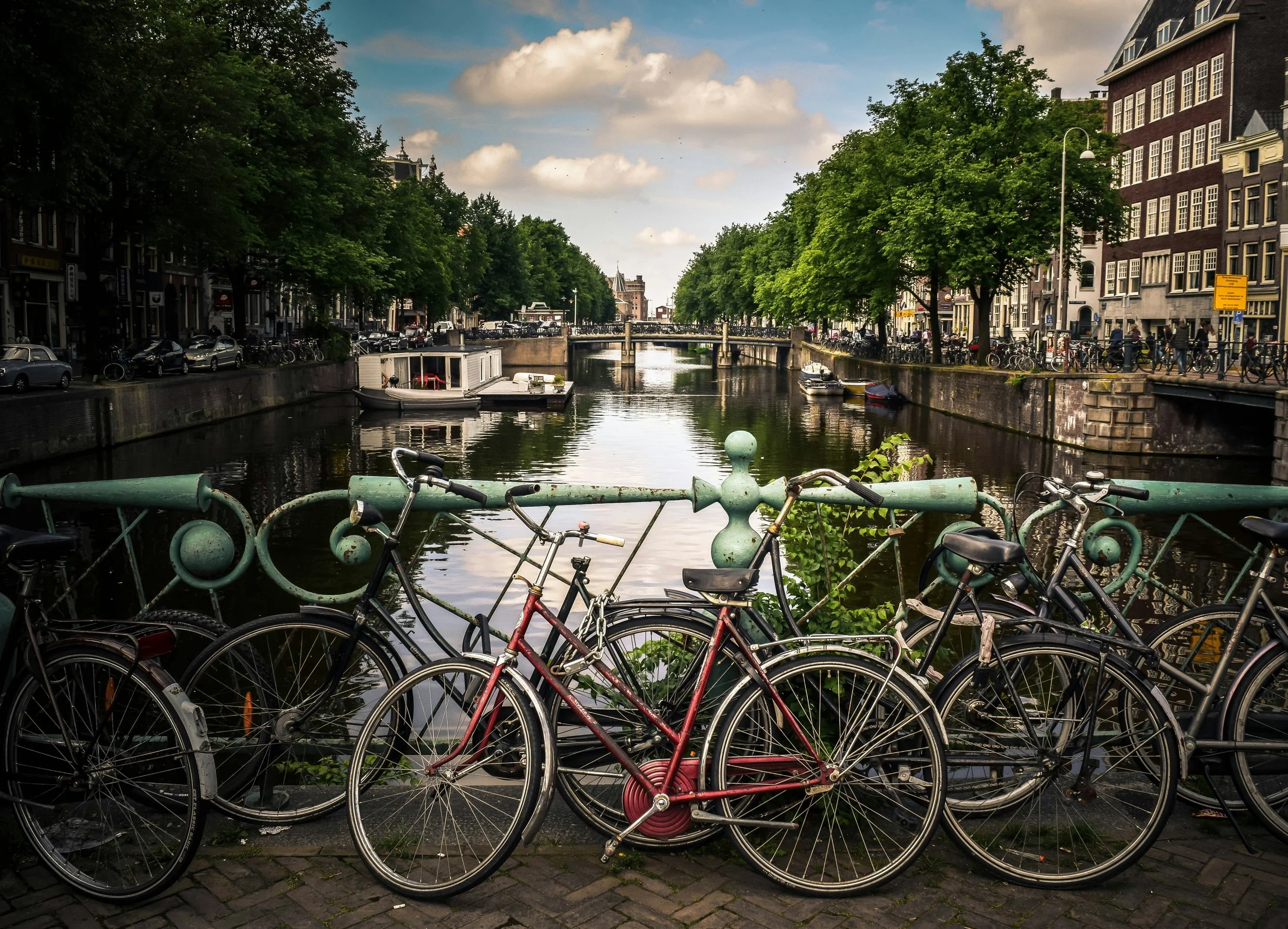 Top 10 Amsterdam Travel Tips 2025: How to Visit Like a Local &amp; Save Money