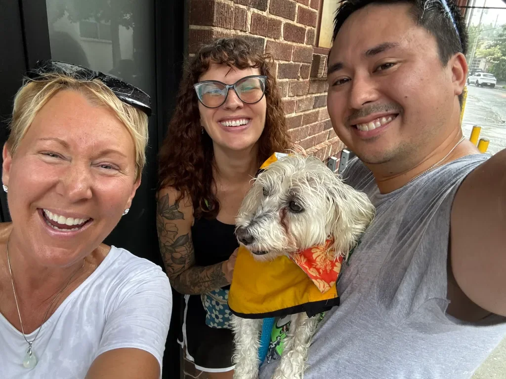 Cate with her mom, Linley and husband, Alex