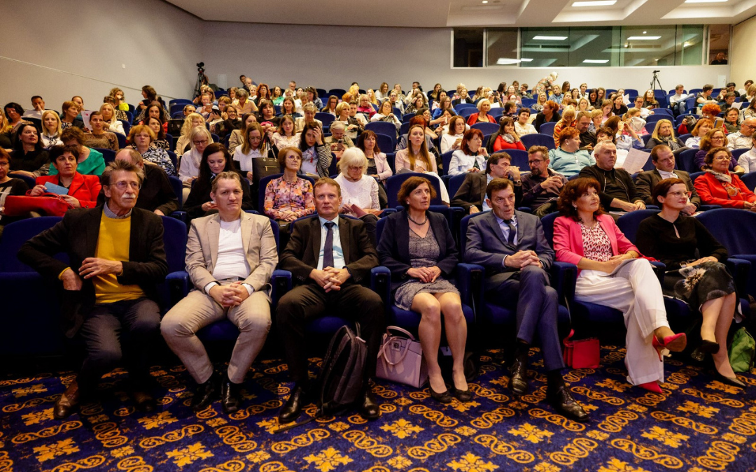 Rows of seated participants at the ACS Annual Adult Education Conference in Portorož.