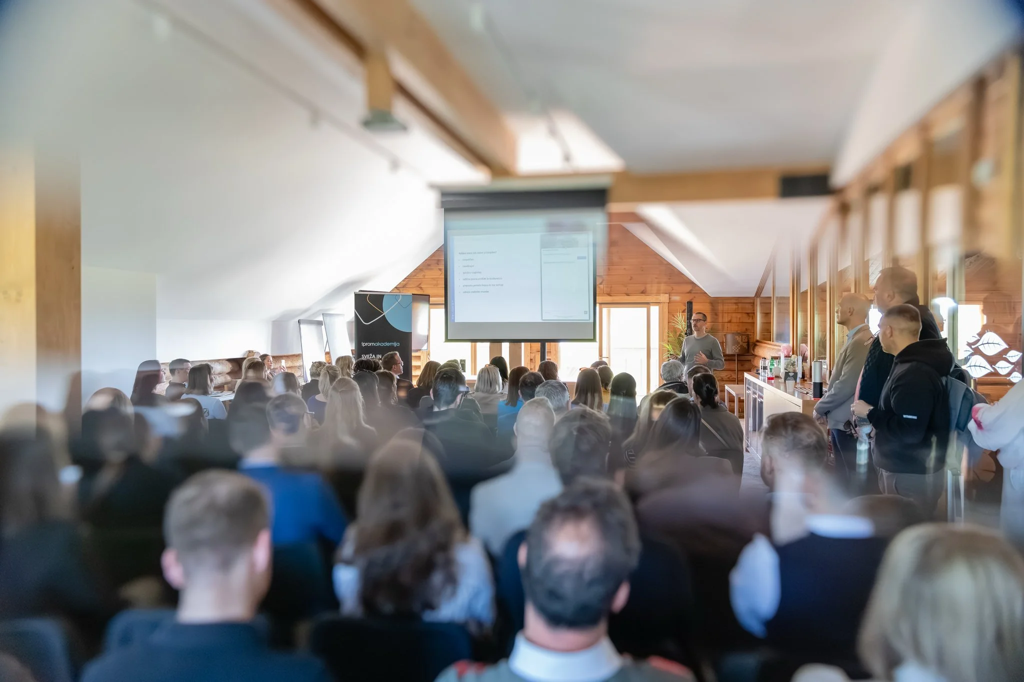 CP_X7983piksiwork_conferences.JPG