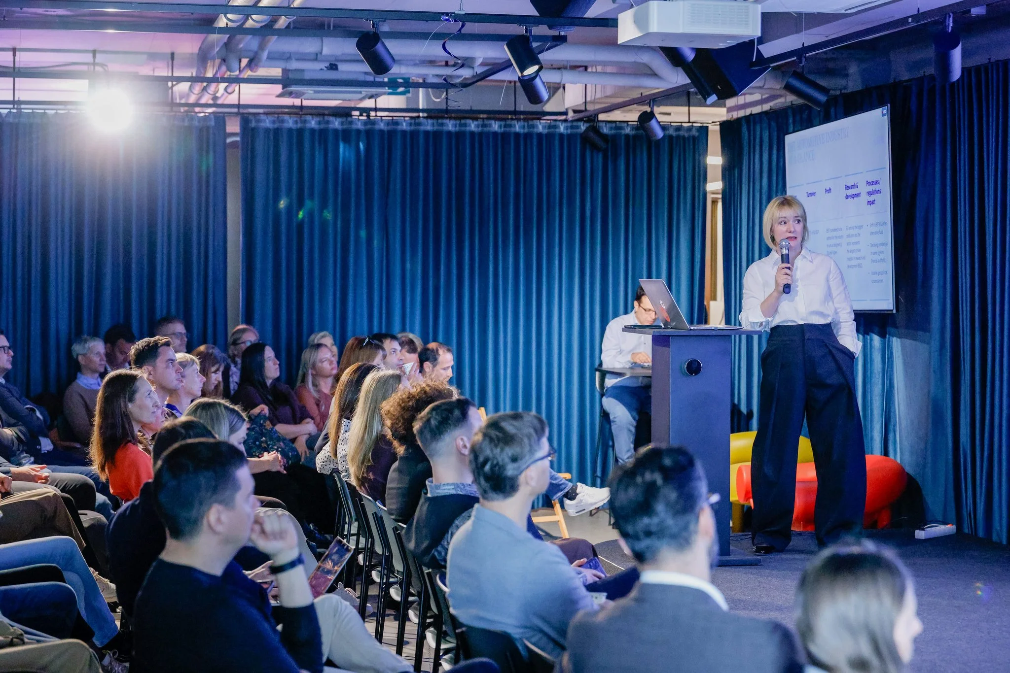 _83A6643piksiwork_conferences.JPG