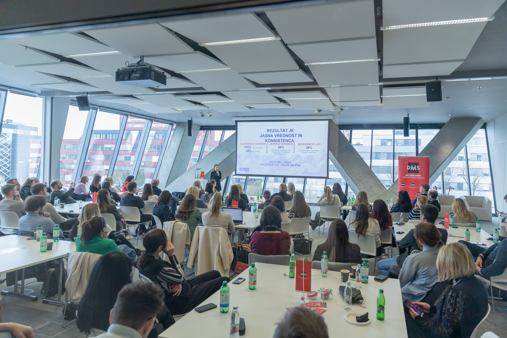 _P_X2612piksiwork_conferences.JPG