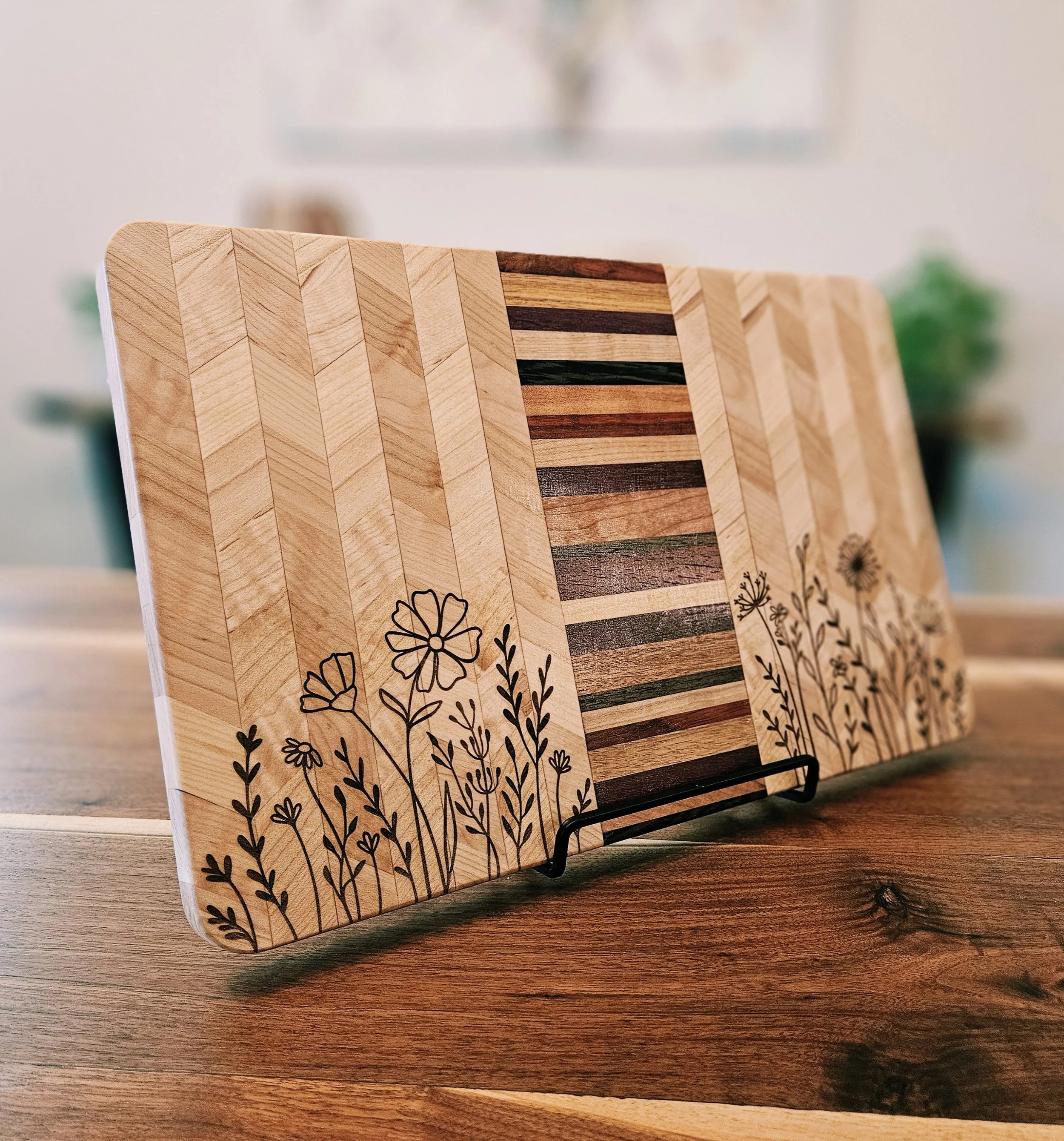 Summer_Wildflowers_Cuttingboard2.jpg