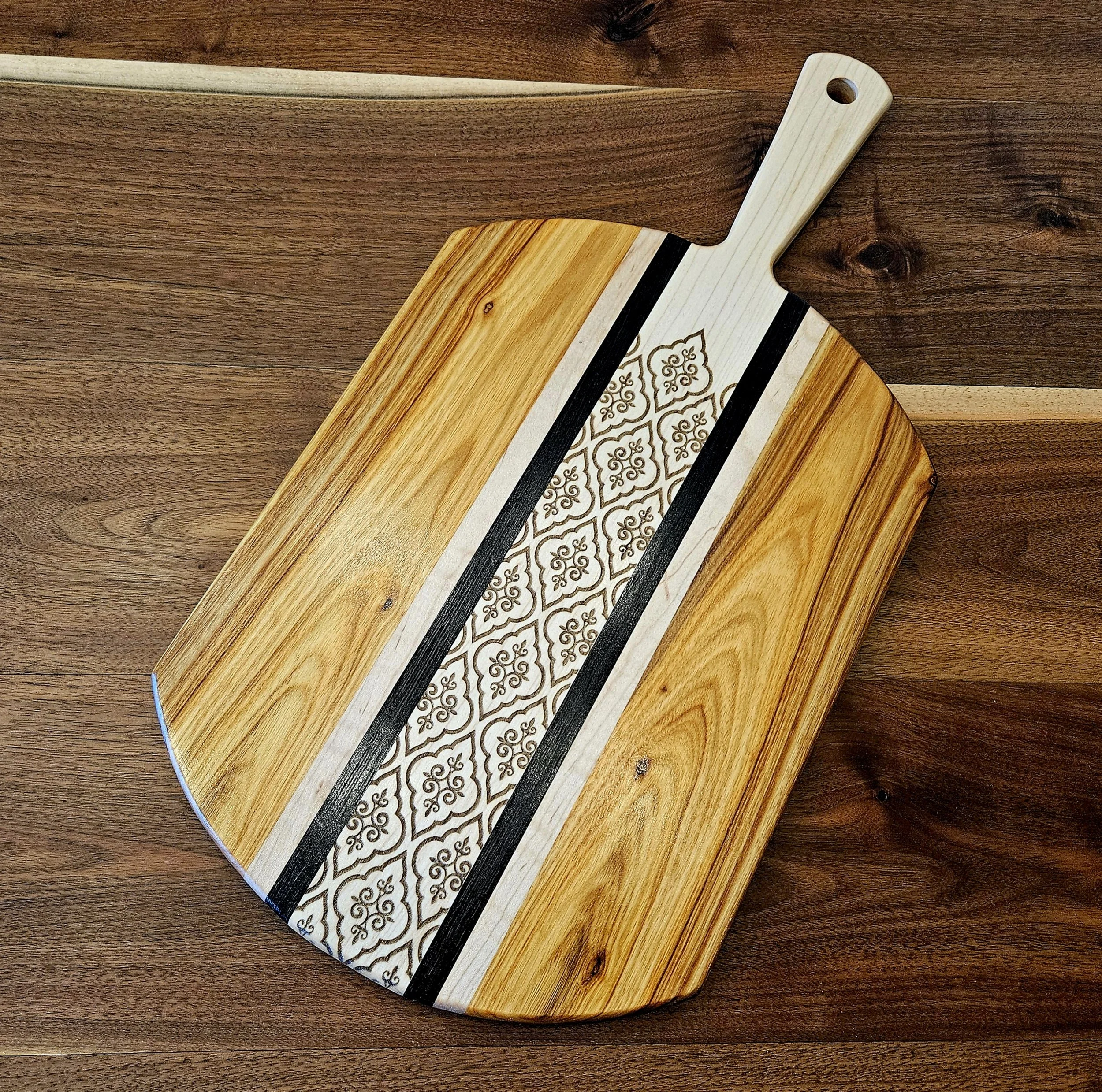 canary_cuttingboard_arabesque2.jpg