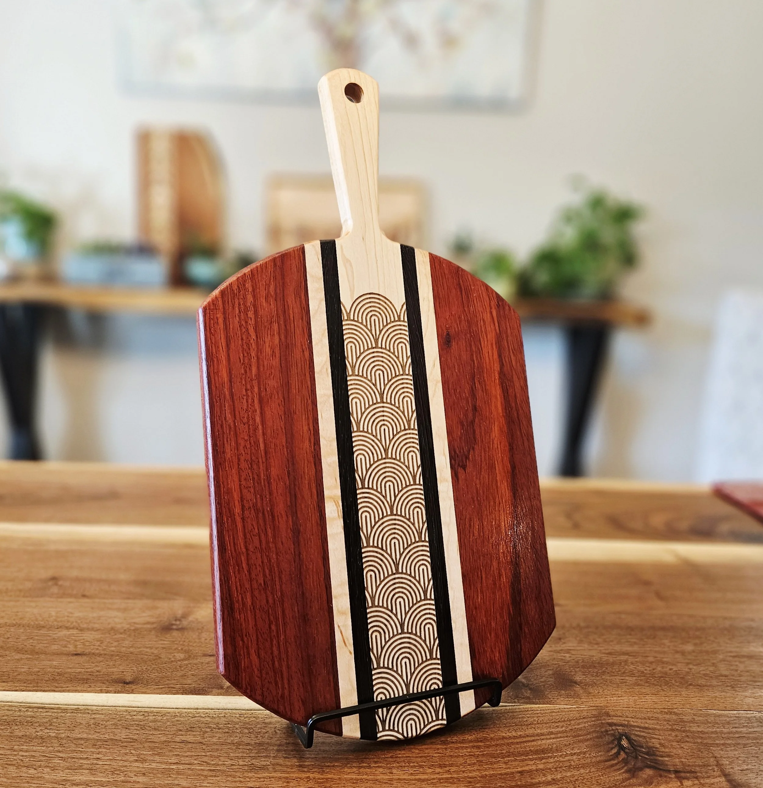 padauk_cuttingboard_styled3.jpg