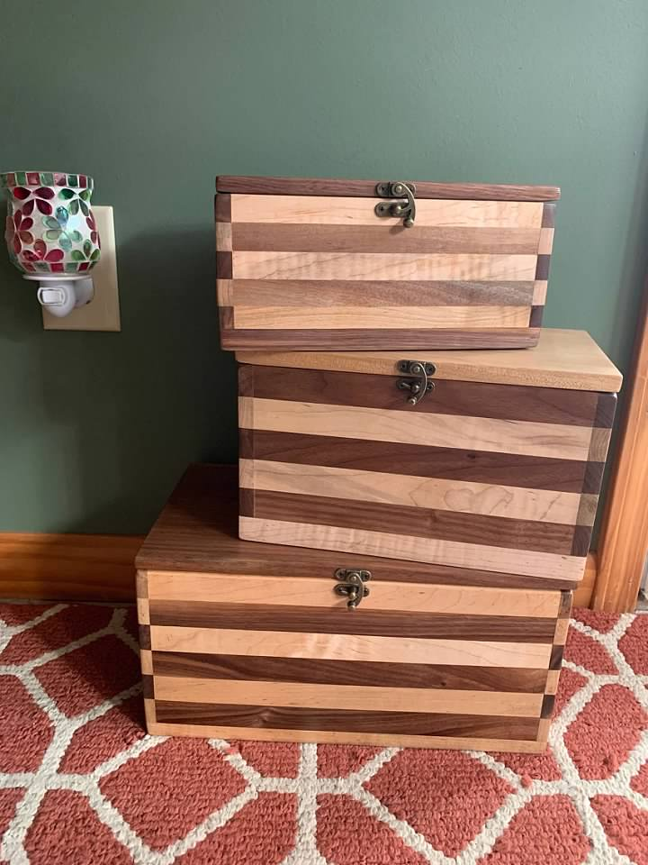 Handcrafted Wooden Urns | Maple and Walnut Memorial Keepsakes