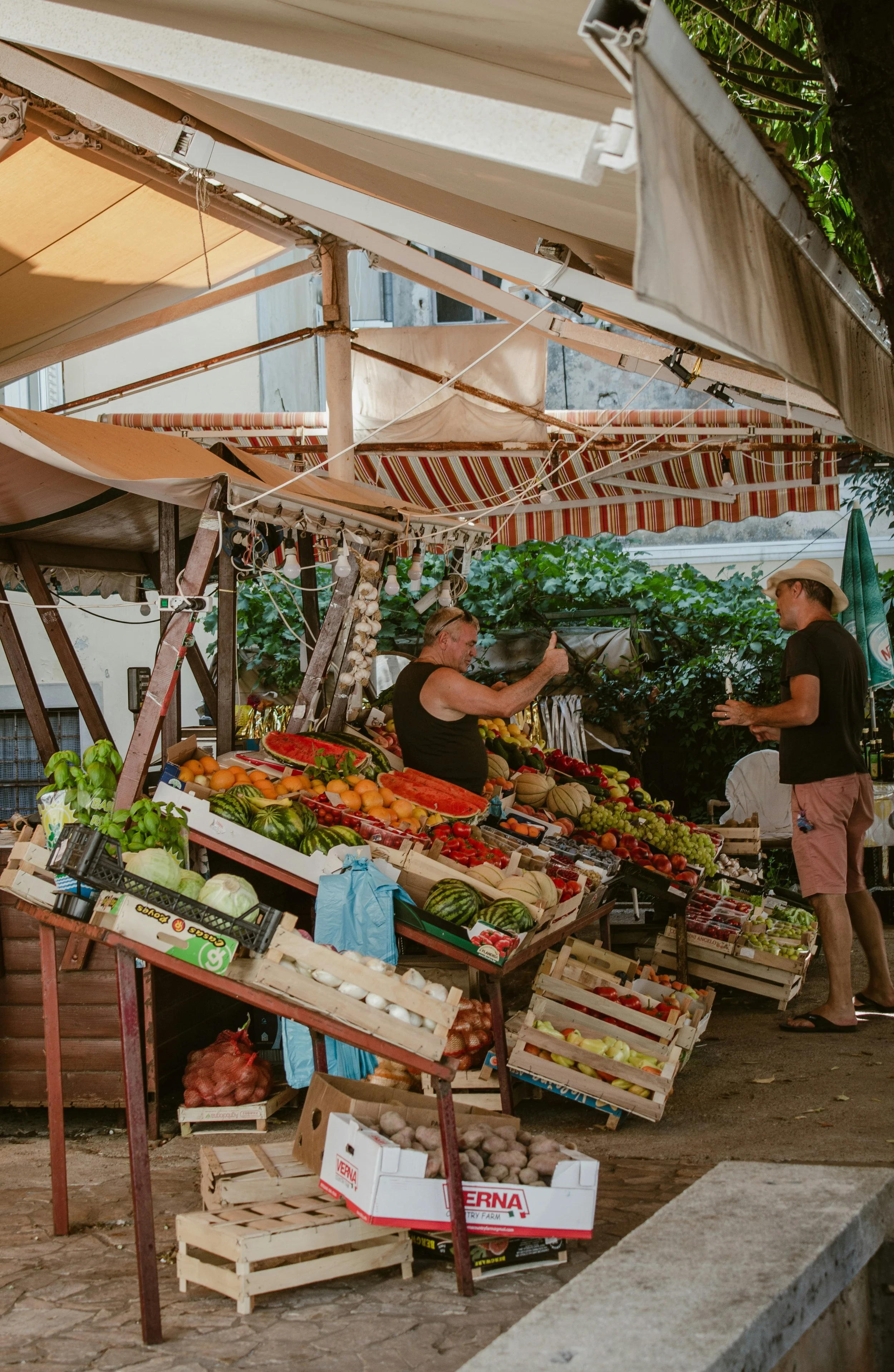 foot tour on the green market in Split