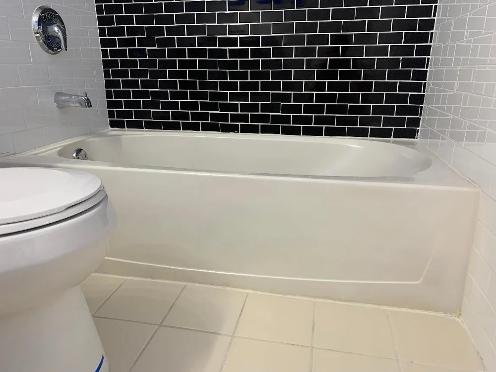 Bathtub before Tub Cut