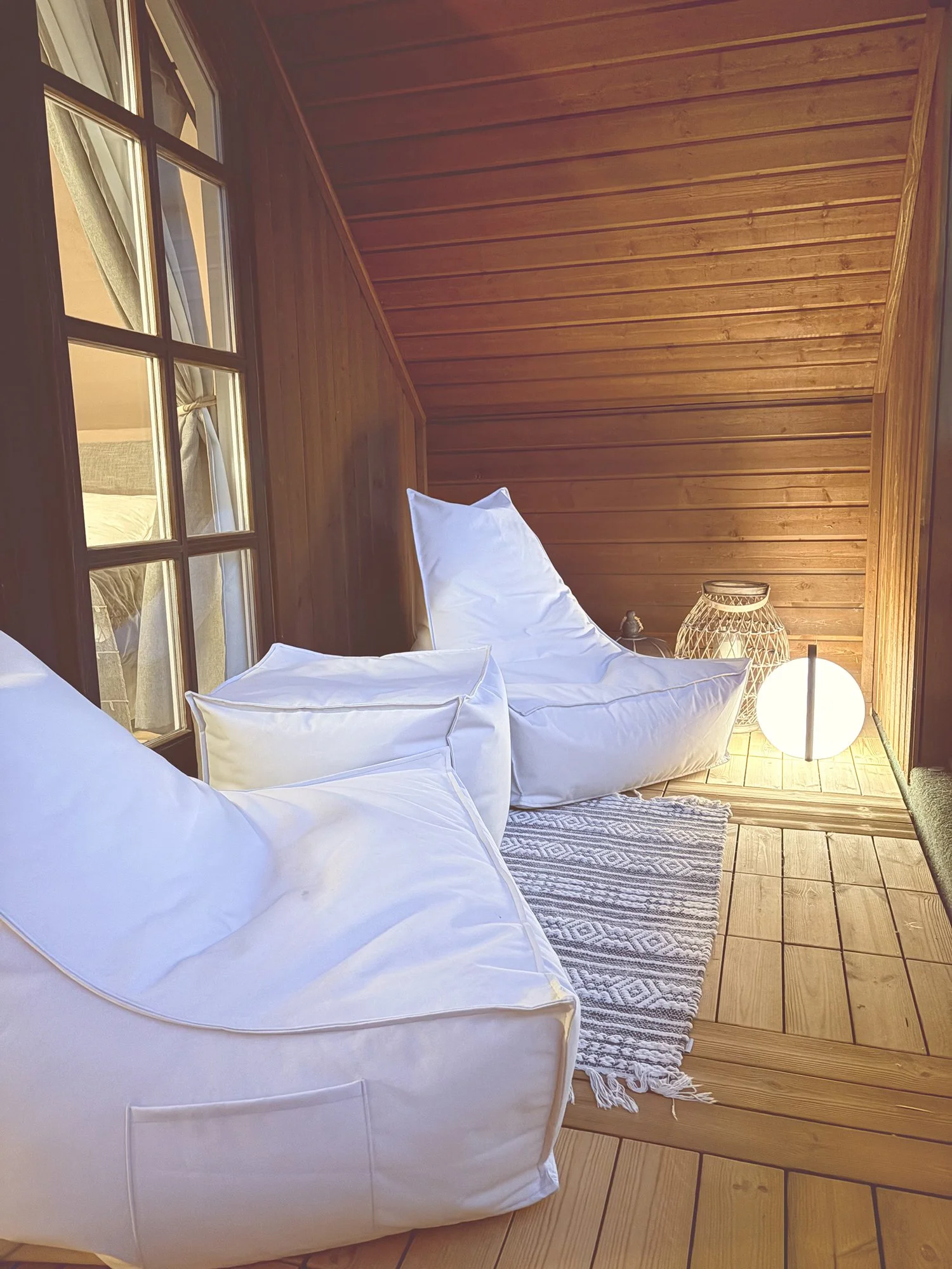 Balkon Sitzsäcke.jpg