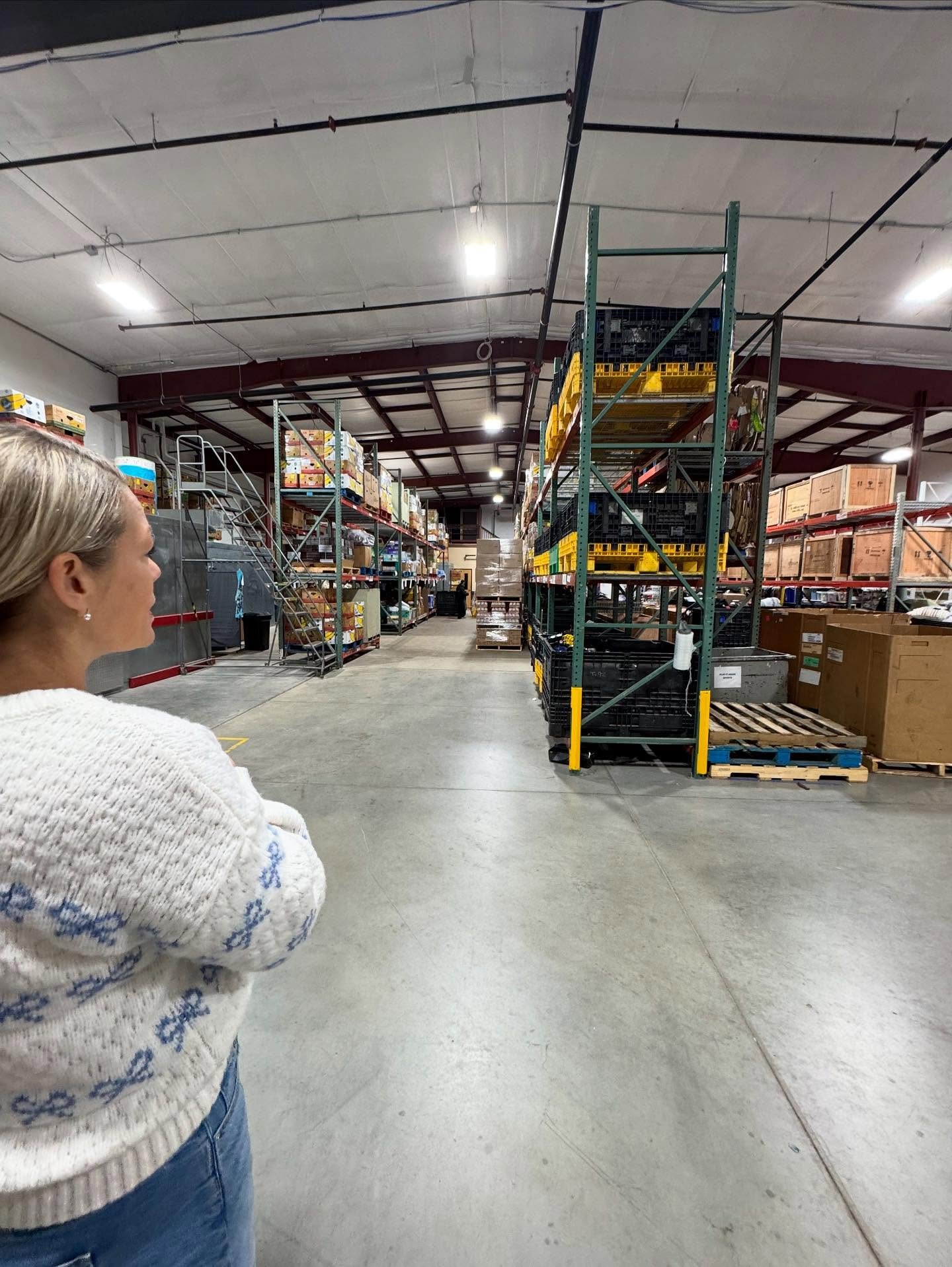 Everyone talks about fixing poverty.
Very few are actually doing it.

Just toured North Kent Connect in Rockford&hellip;and they are.

They&rsquo;re helping families break cycles of generational poverty with real support: food, housing and utility as