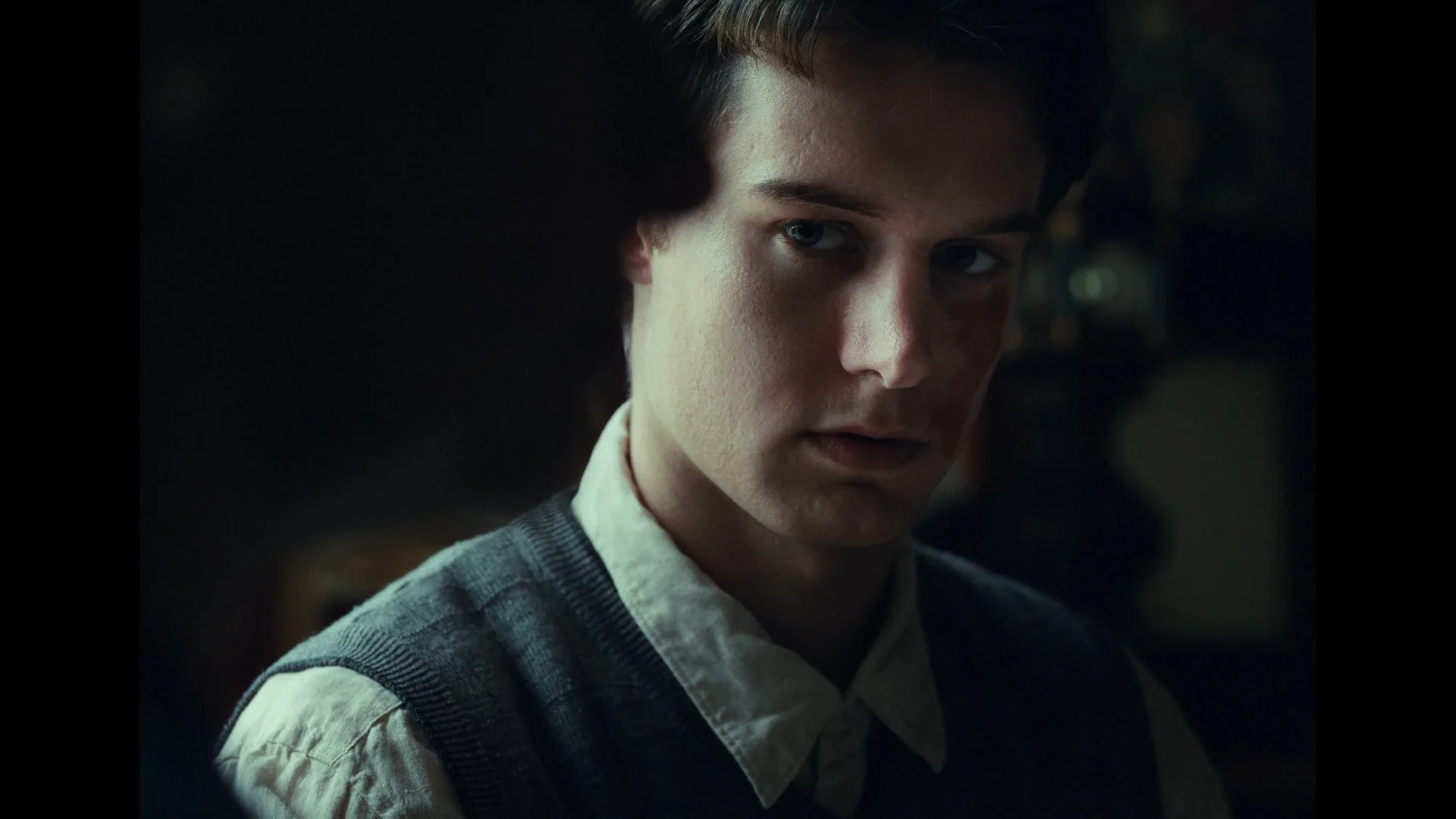 Timeline 1_01_02_44_11.jpg