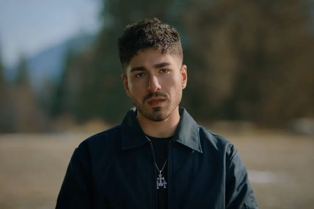 Timeline 8_01_00_16_17.jpg