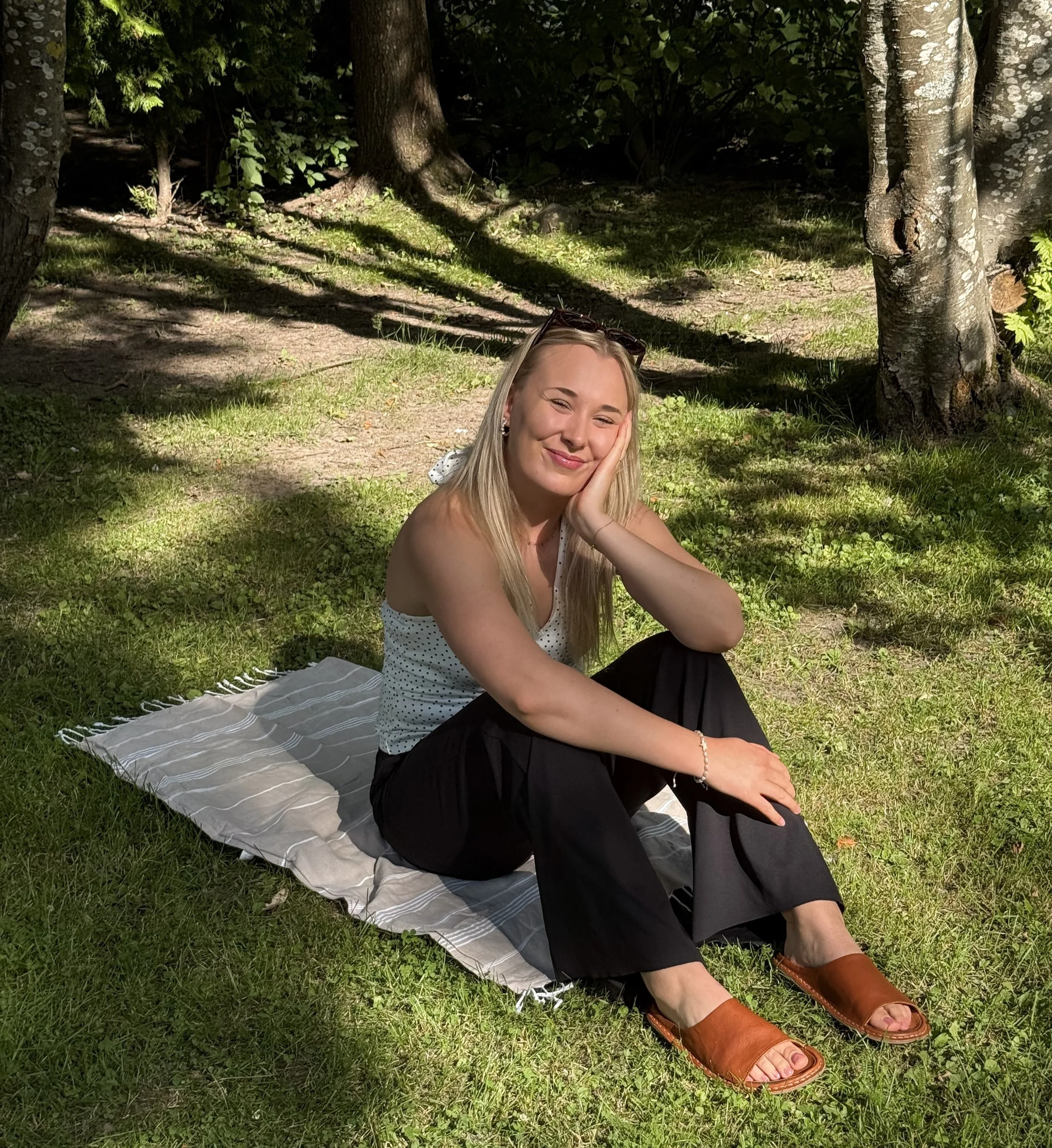 Kes&auml;loma🌸🍓
J&auml;&auml;n t&auml;n&auml;&auml;n kes&auml;lomalle ja sen ajaksi my&ouml;s somekanavat hiljenev&auml;t🫶🏼

Elokuun alkupuolella jatketaan taas ja uusia tapahtumia sek&auml; joogatunteja onkin jo pian tulossa🤩 My&ouml;s yksityis