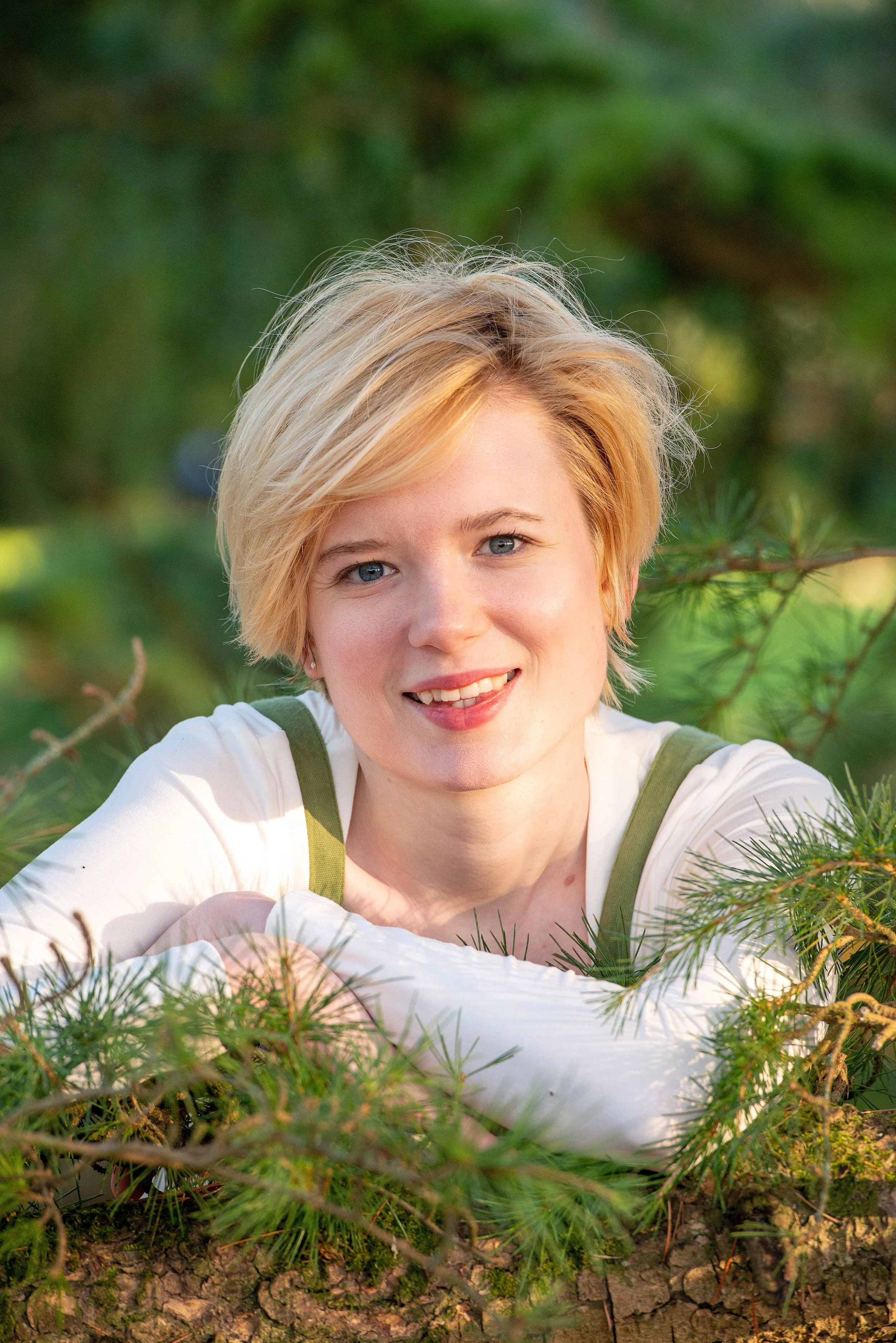 Lucy Grabe‑Watson outdoor headshot Portrait December 2025