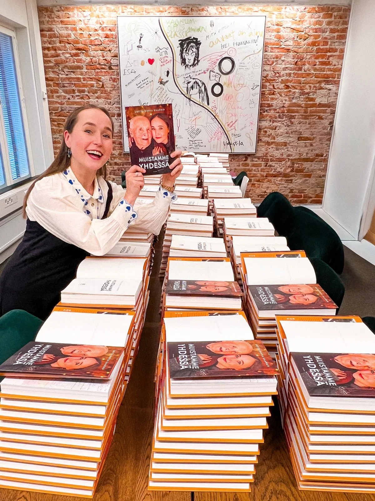 My English debut announcement is coming next Monday 🇬🇧, and my new Finnish book is out on Tuesday 🇫🇮! It&rsquo;s a memoir about my grandfather&rsquo;s and my experiences with dementia (I&rsquo;ve been his carer for five years), and it&rsquo;s ver