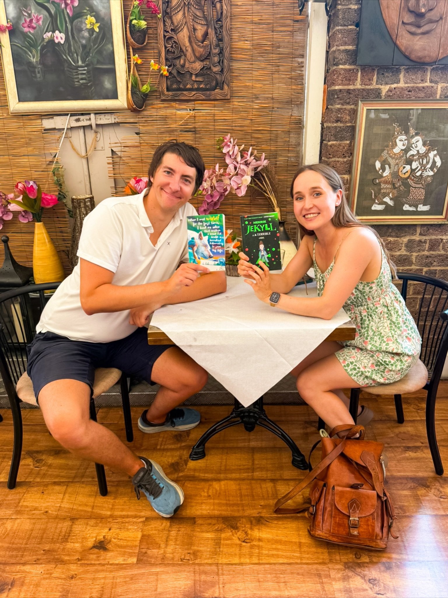 One of the best parts of my English debut year has been making wonderful author friends 🥲 This week Jack and I exchanged proofs as well as a lot of thoughts on publishing over Thai lunch. We also worked together for a few hours, which I love doing w