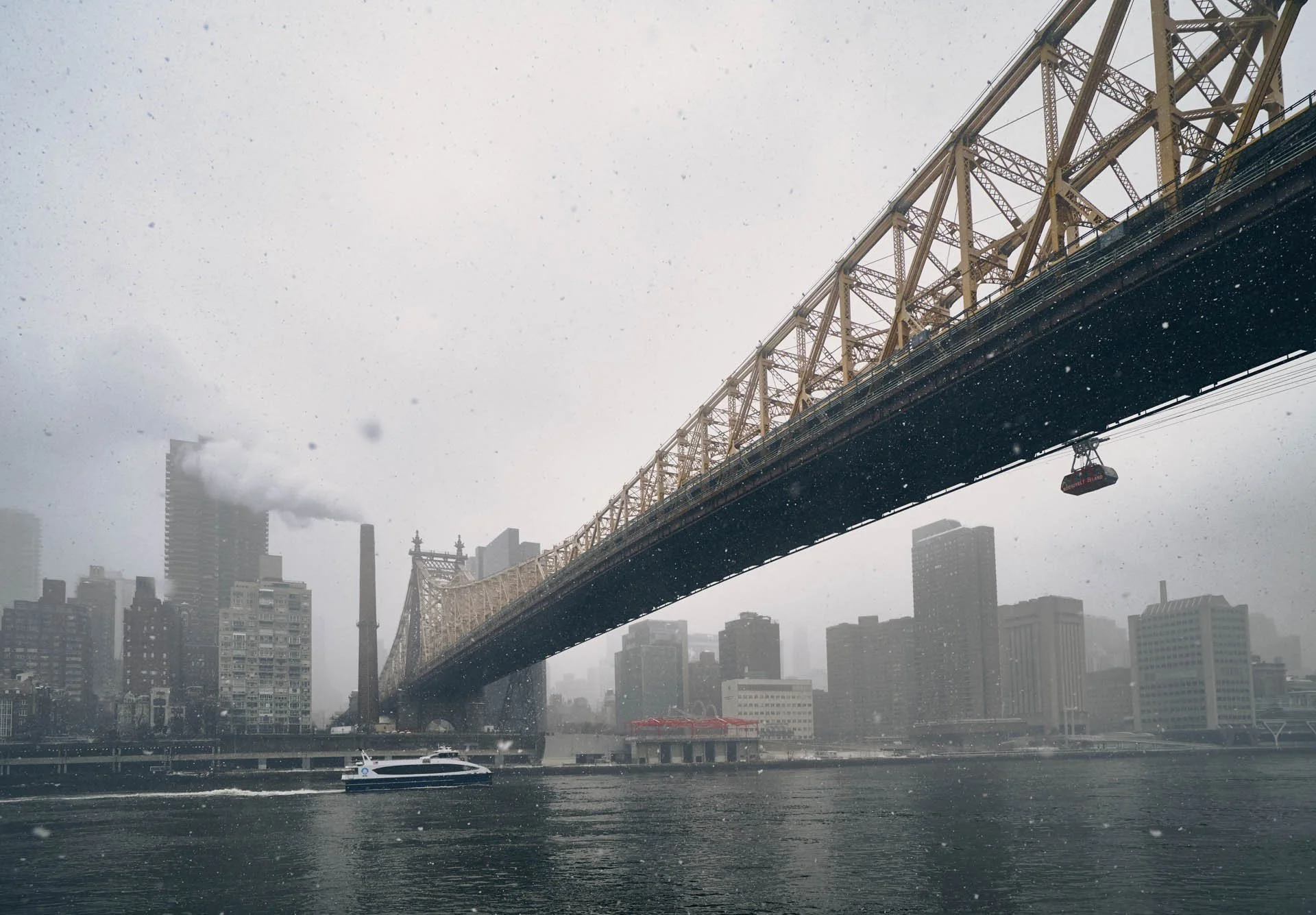 a7s_roosevelt_queensboro_snow_1.5x.jpeg