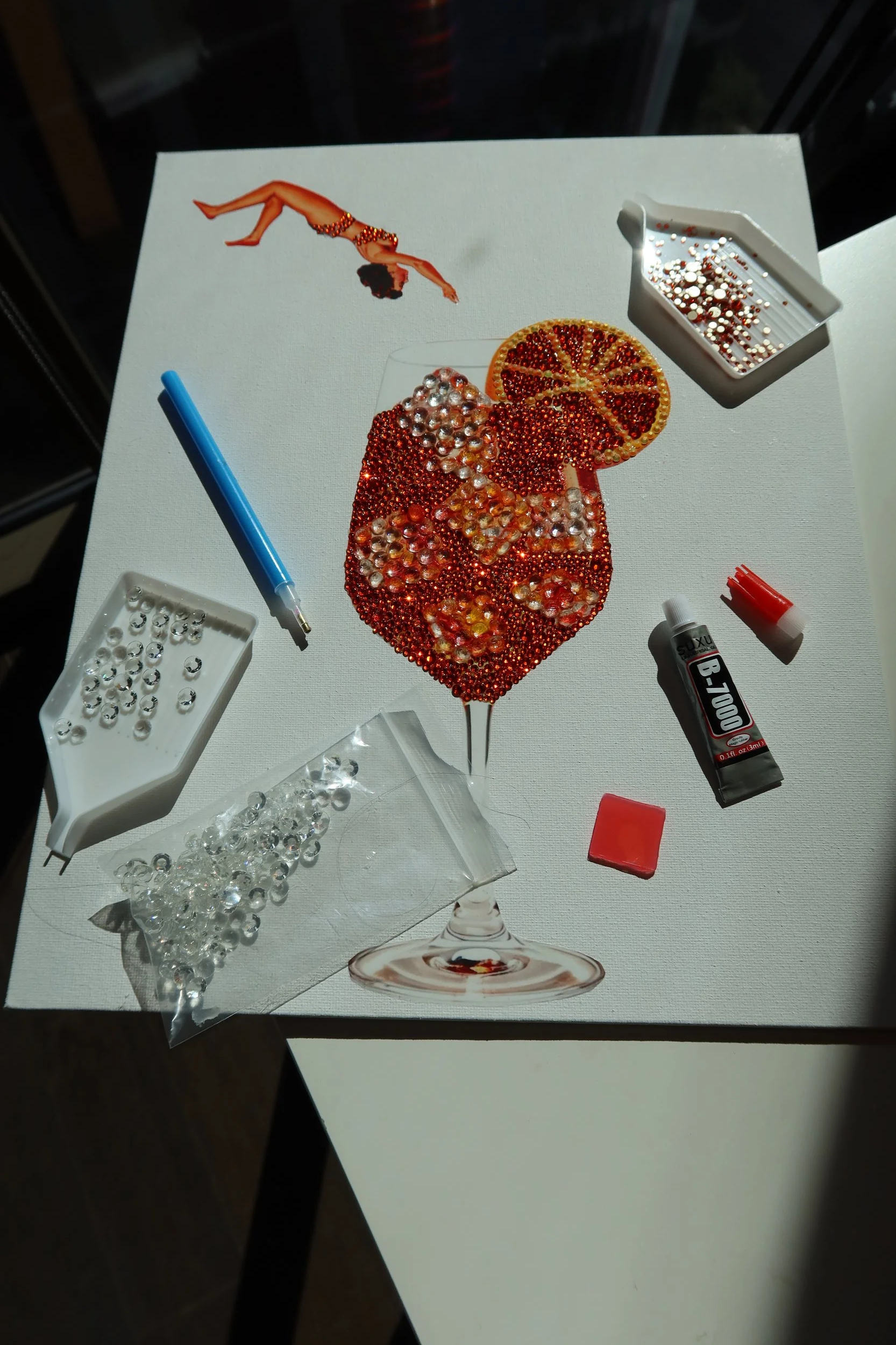 APEROL SPRITZ AND RETRO LADY SURREALISM RHINESTONE KIT