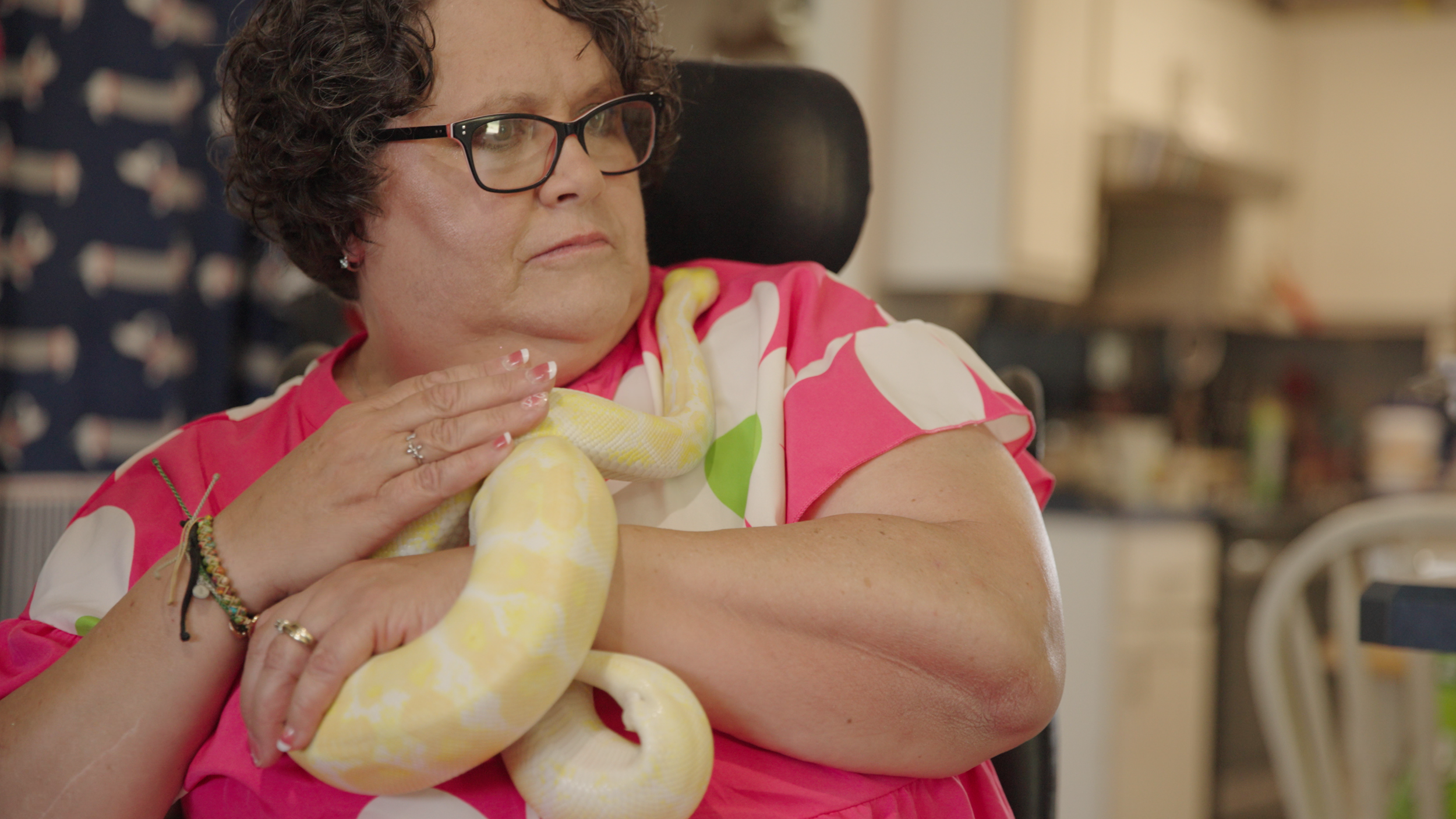 Sandi (v5).00_01_30_09.Still001.png