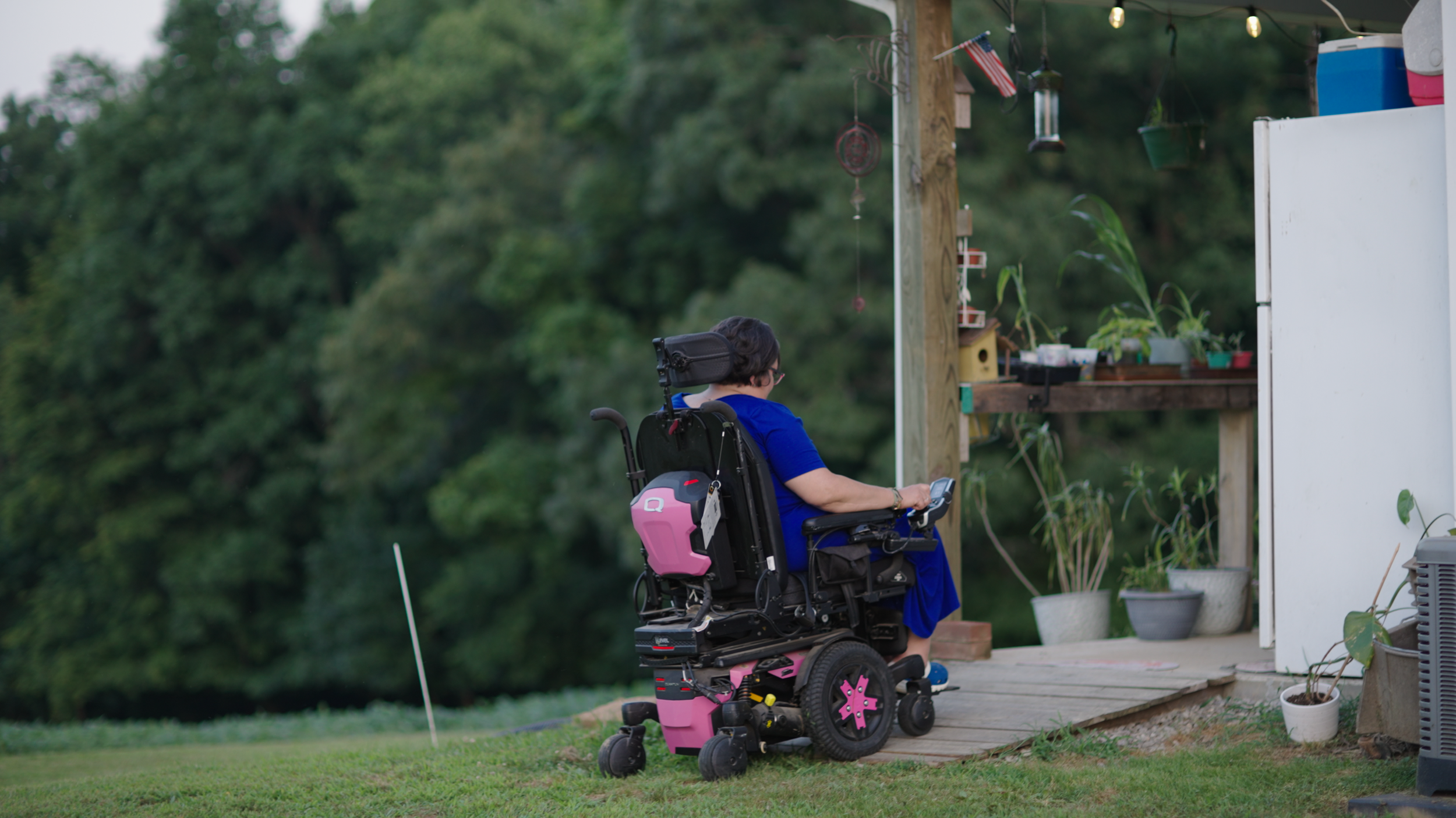 Sandi (v5).00_05_41_11.Still002.png