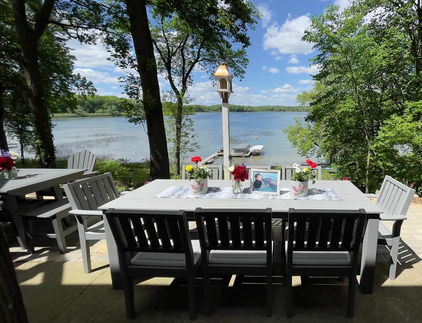 The kind of view that turns simple dinners into memories. 🌊

#StAugustineDesign #CoastalInteriors #LayeredLiving #LivableLuxury #LakeHouseInspiration #OutdoorDining #HomesWithSoul #GatheredSpaces #InteriorDesignerLife #littlelonglake #BeautifulLivin