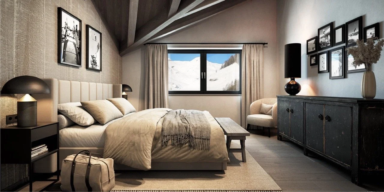 Schlafzimmer mit gemütlichem Bett, Blick auf schneebedeckte Berge durch das Fenster, schwarzer Schrank, Bilder an der Wand, Armlehnsessel, dunkle Lampe, Vasen mit Blumen, heller Teppich.