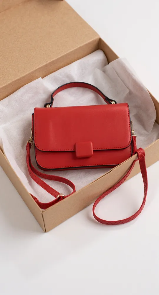AR New York Square Handbag Red