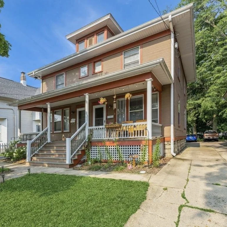 Blackhawk Street, Aurora