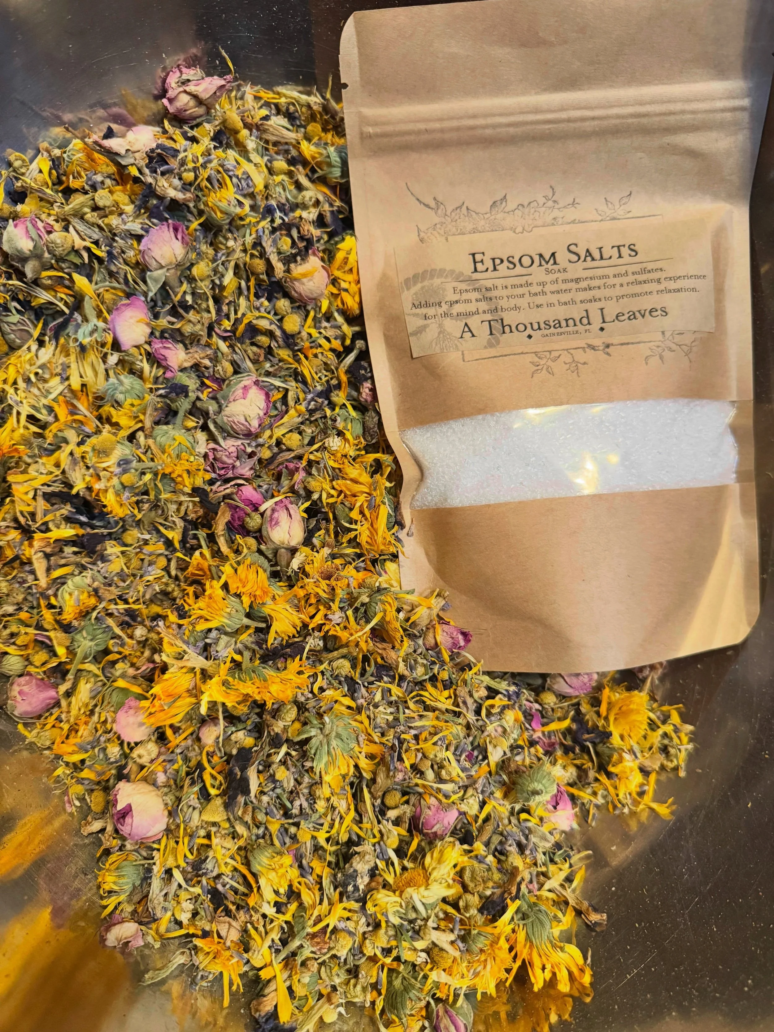 Flower Ritual bath sitz is back. This is a blend of aromatic flowers that you can use for a bath sitz, a steam, or you can just drink it as a tea. Couple it with a bag of Epson salts and you&rsquo;ve got yourself some sweet bath time self care ❤️🫶🏼