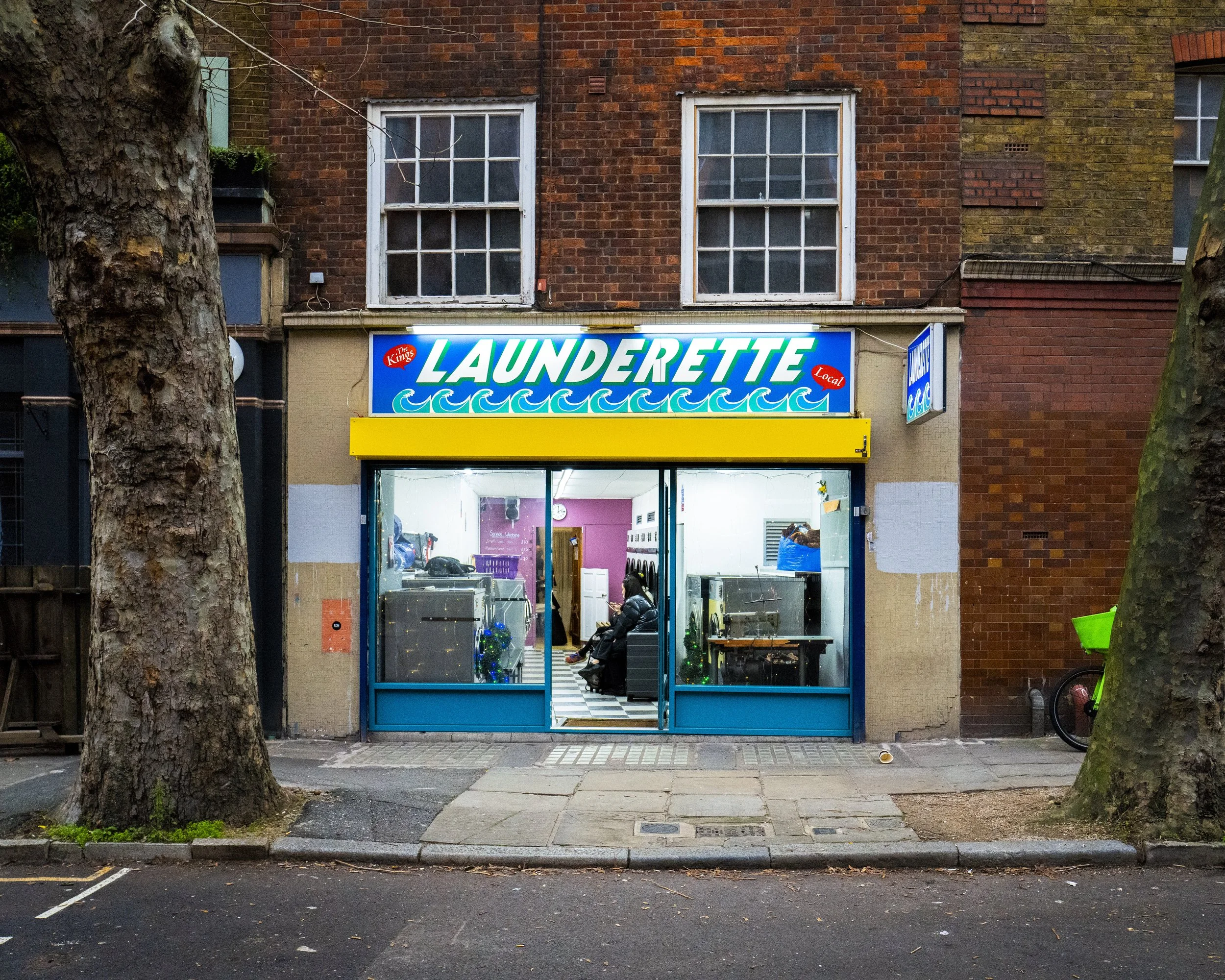London extra 3.jpeg