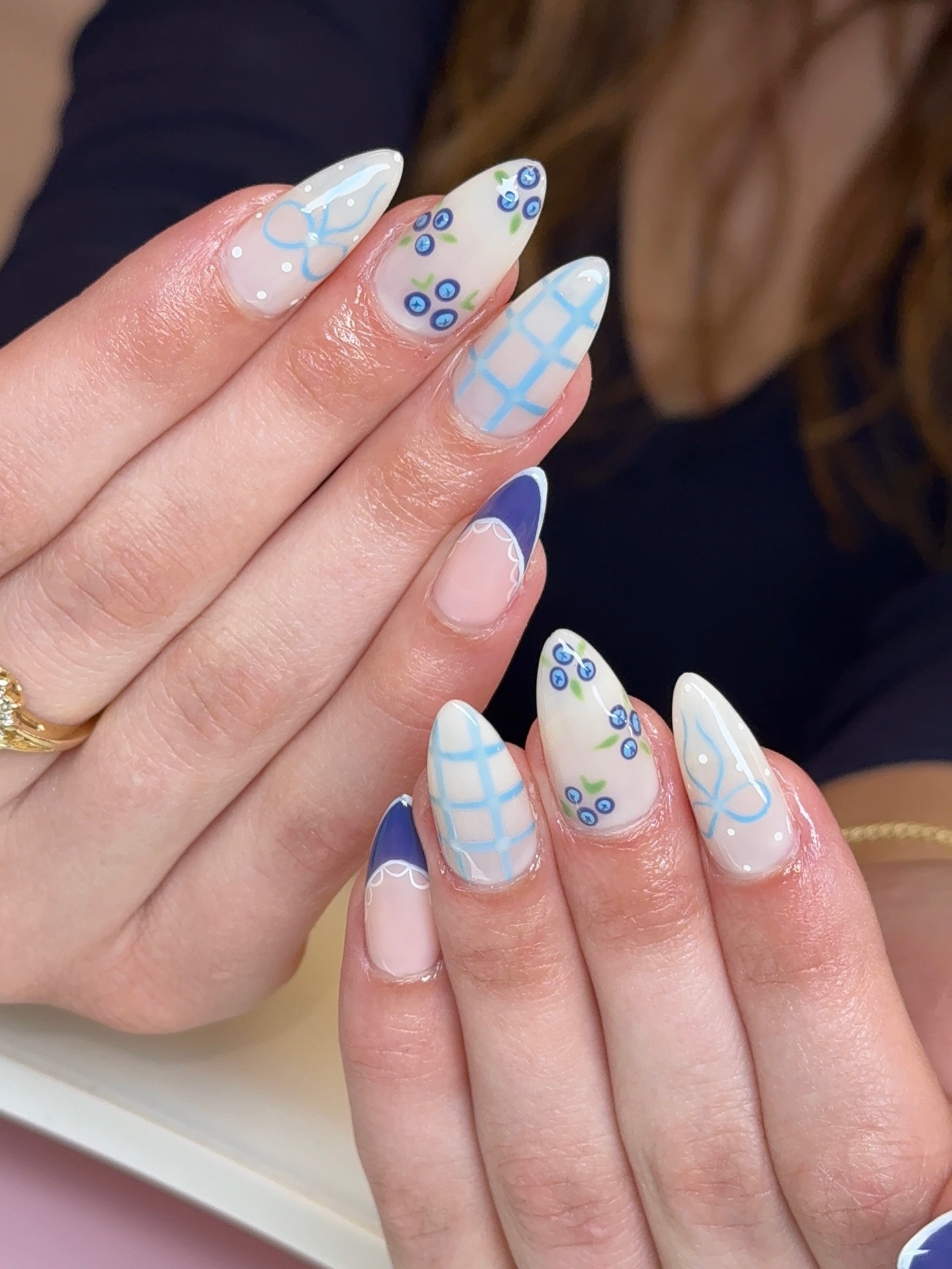 A Berry Sweet Baby Shower🫐

Tipz By Lexx Nail Studio is now accepting new clients, spots are filling up quick!💅🏻

Book Here👉🏽 www.tipzbylexx.com

#nailsalon #gelxnails #southshorenails #middleboro #massachusetts