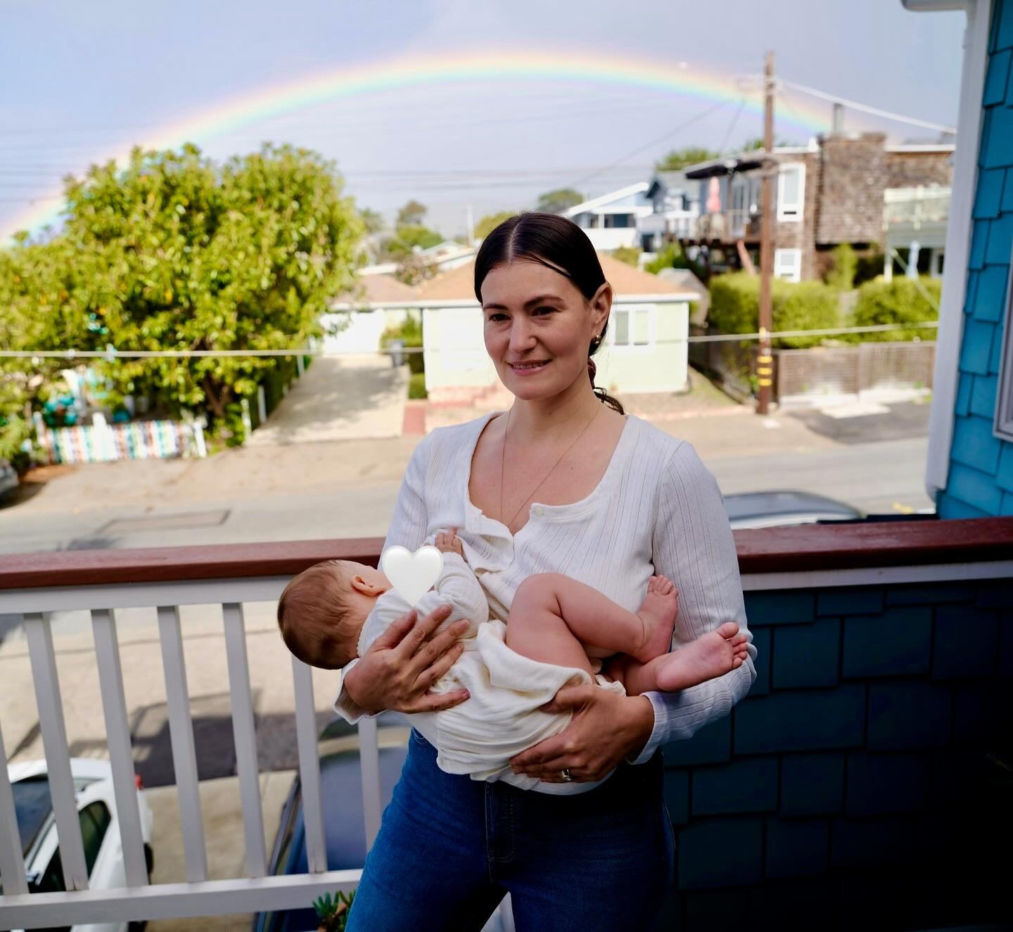 Our Summer girl is 6 1/2 months old already! She has had quite the adventure in her short time here and we have had a wild initiation into parenthood. Just 3 months ago, we left our carefully curated nest during the Franklin fire with only a few esse