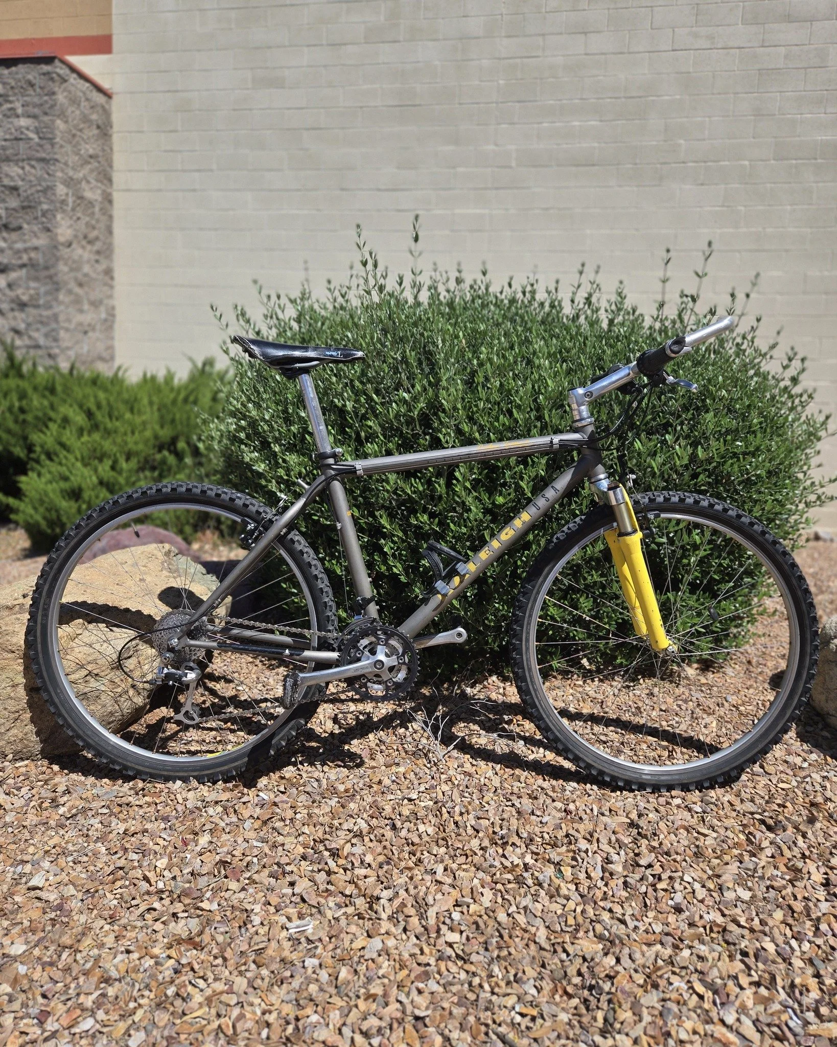 Had the opportunity to work on something unique recently. A 26" 1997 Titanium Raleigh John Tomac signature series mountain bike. Check it out!