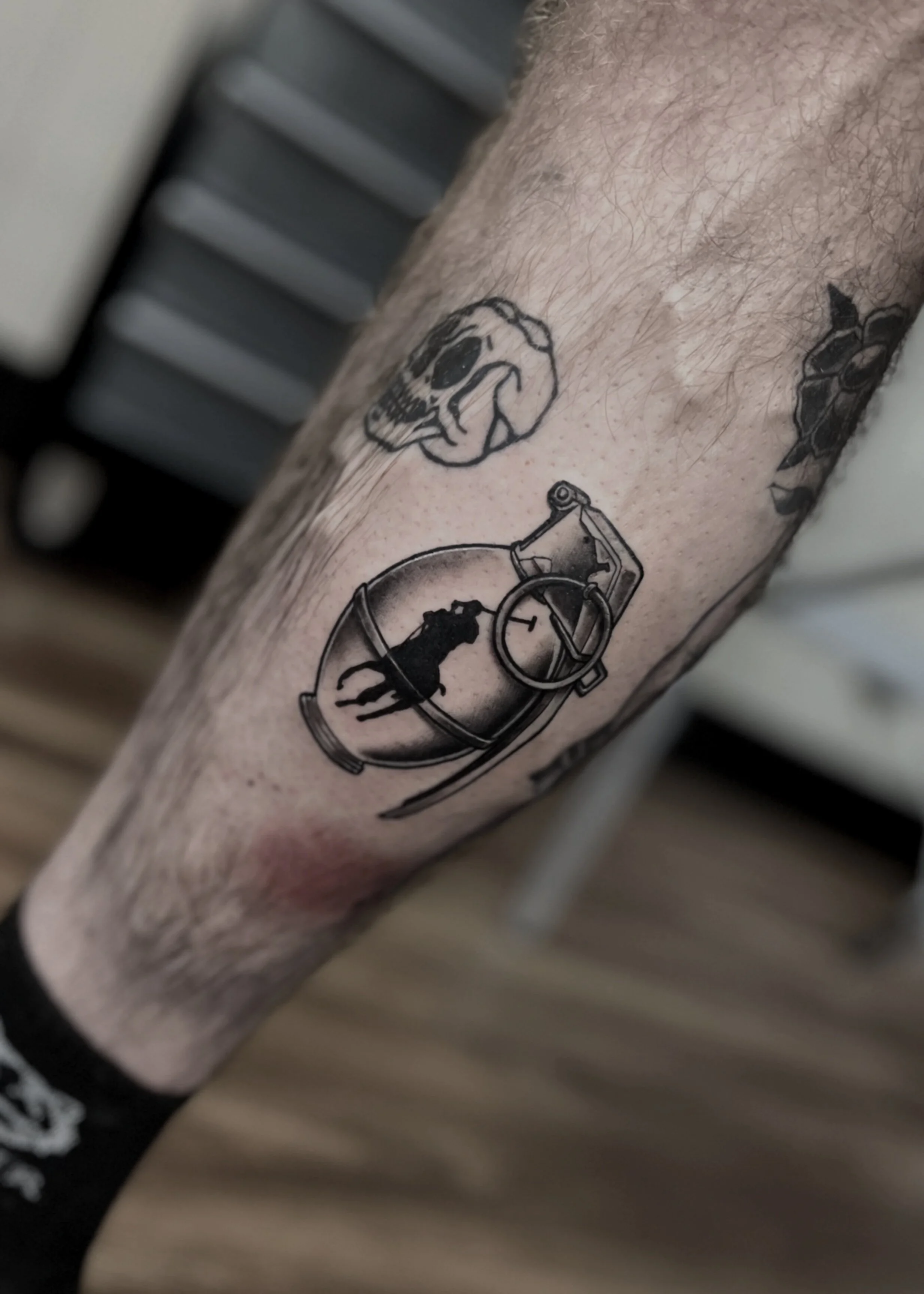 brisbane-tattoo-artist-blackwork-neotrad-illustrative-poloralphlauren-grenade.jpg
