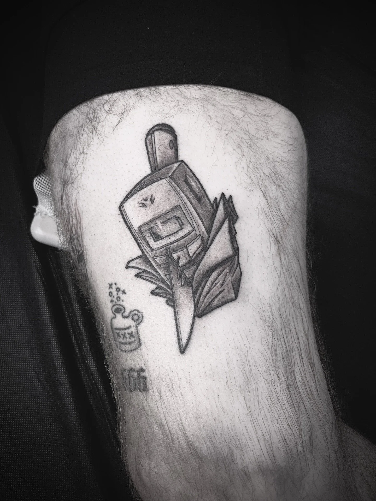 Neo-traditional-namakubi-nokia-phone-tattoo-brisbane-Blackwork-Ashtrae.jpg