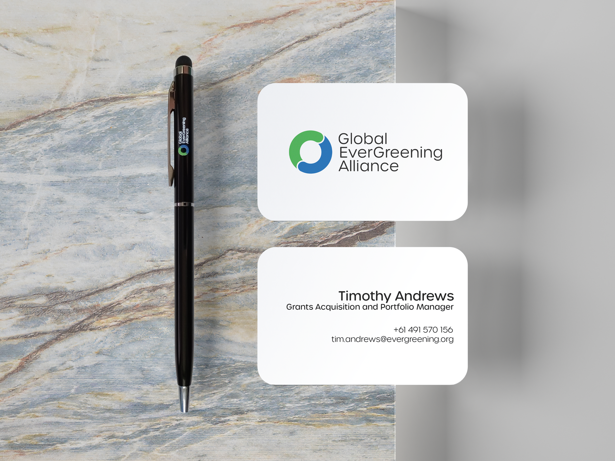 BUSINESS-CARDS-PEN.png