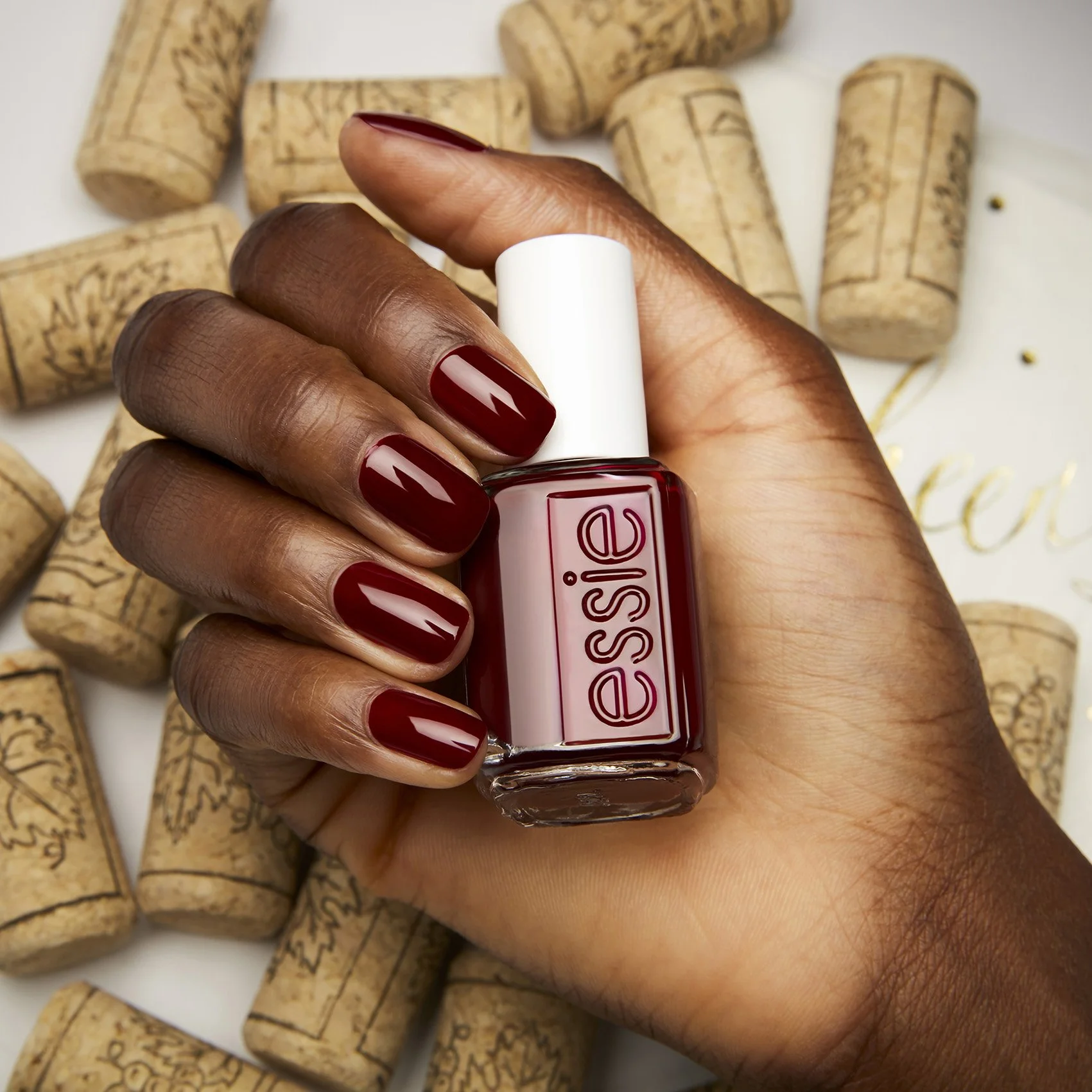 Essie – Nail Polish Kits