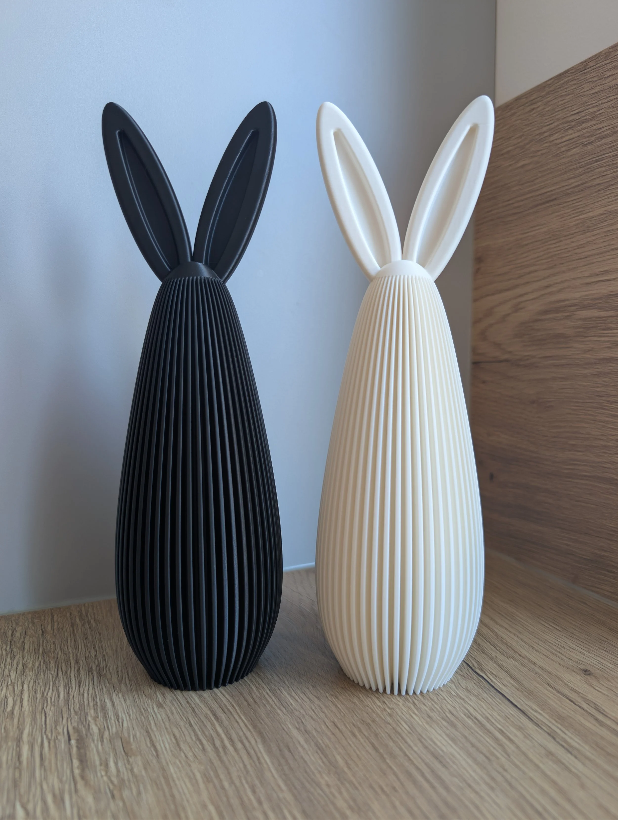 LOU - Moderner Designhase