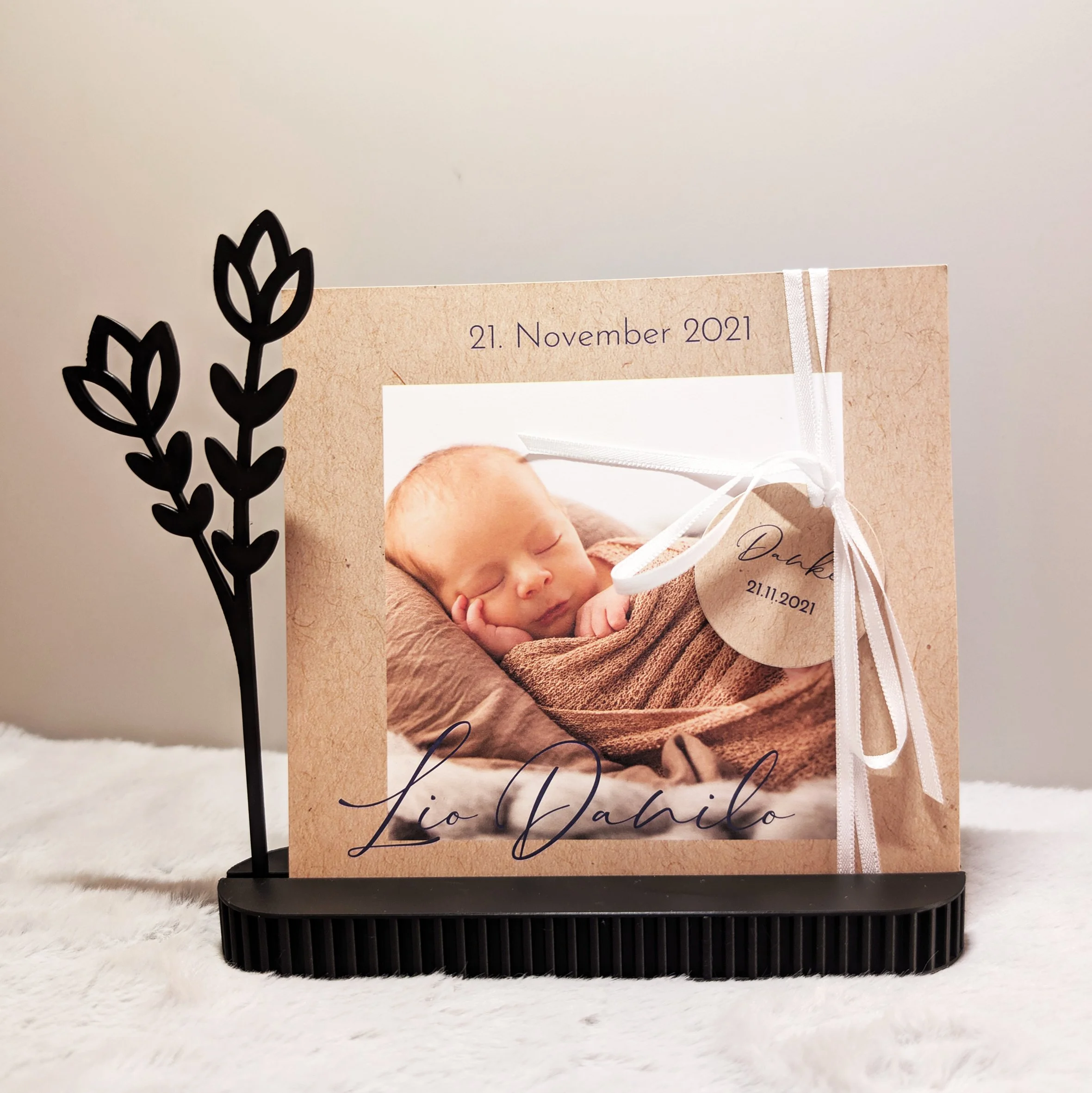 ARIS – Kartenhalter mit Blume