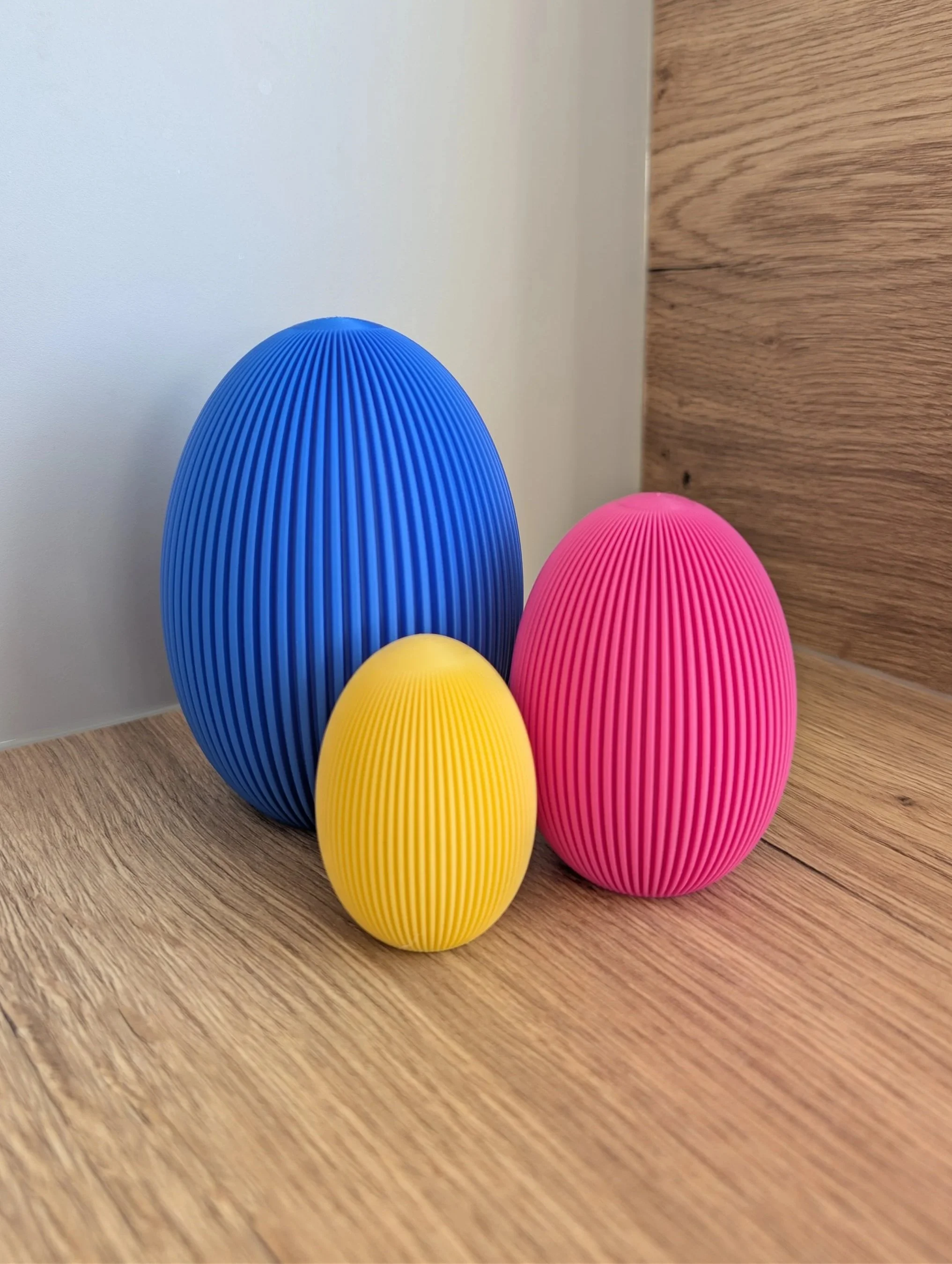 LINA - Geriffeltes Design-Ei für Frühling & Ostern