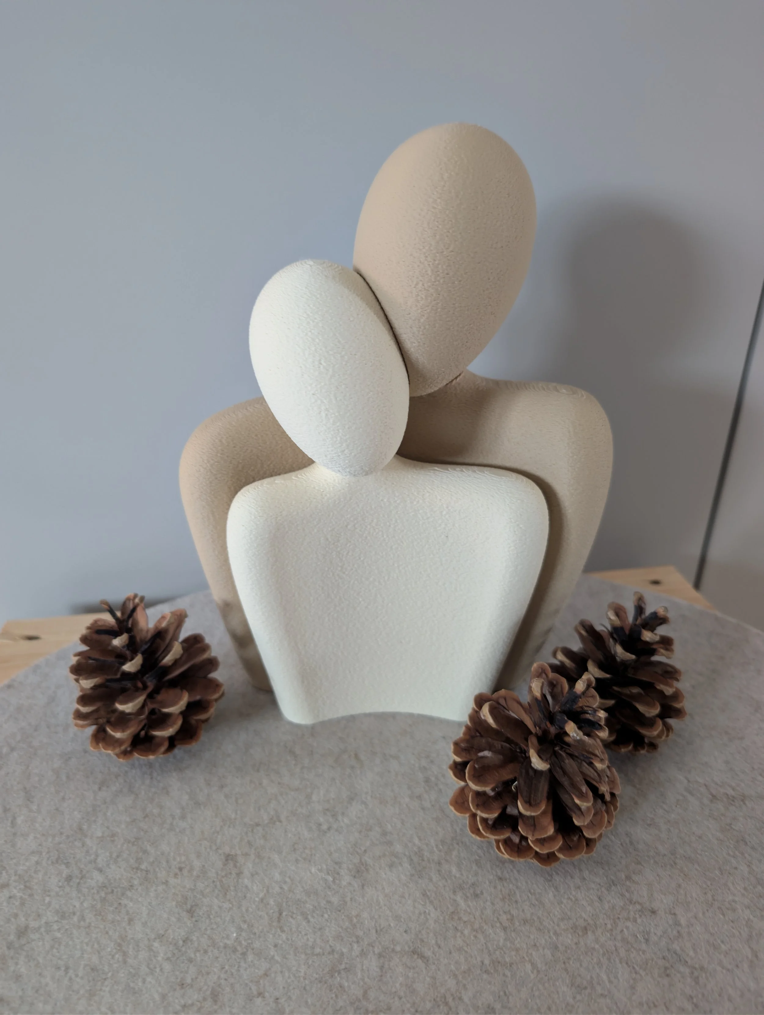 SOULS – Liebespaar-Statue