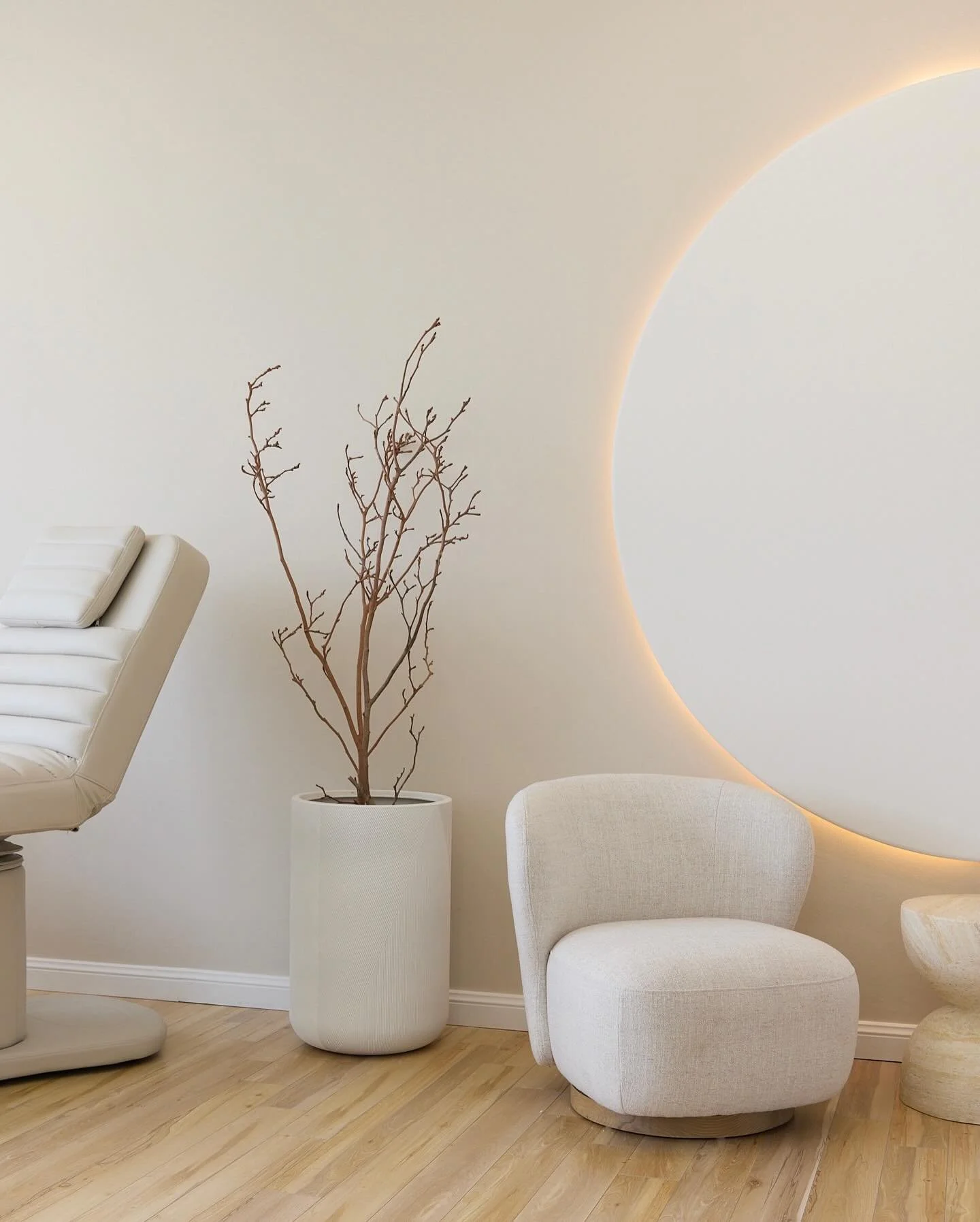 For @glossnailandmakeupbar ✨