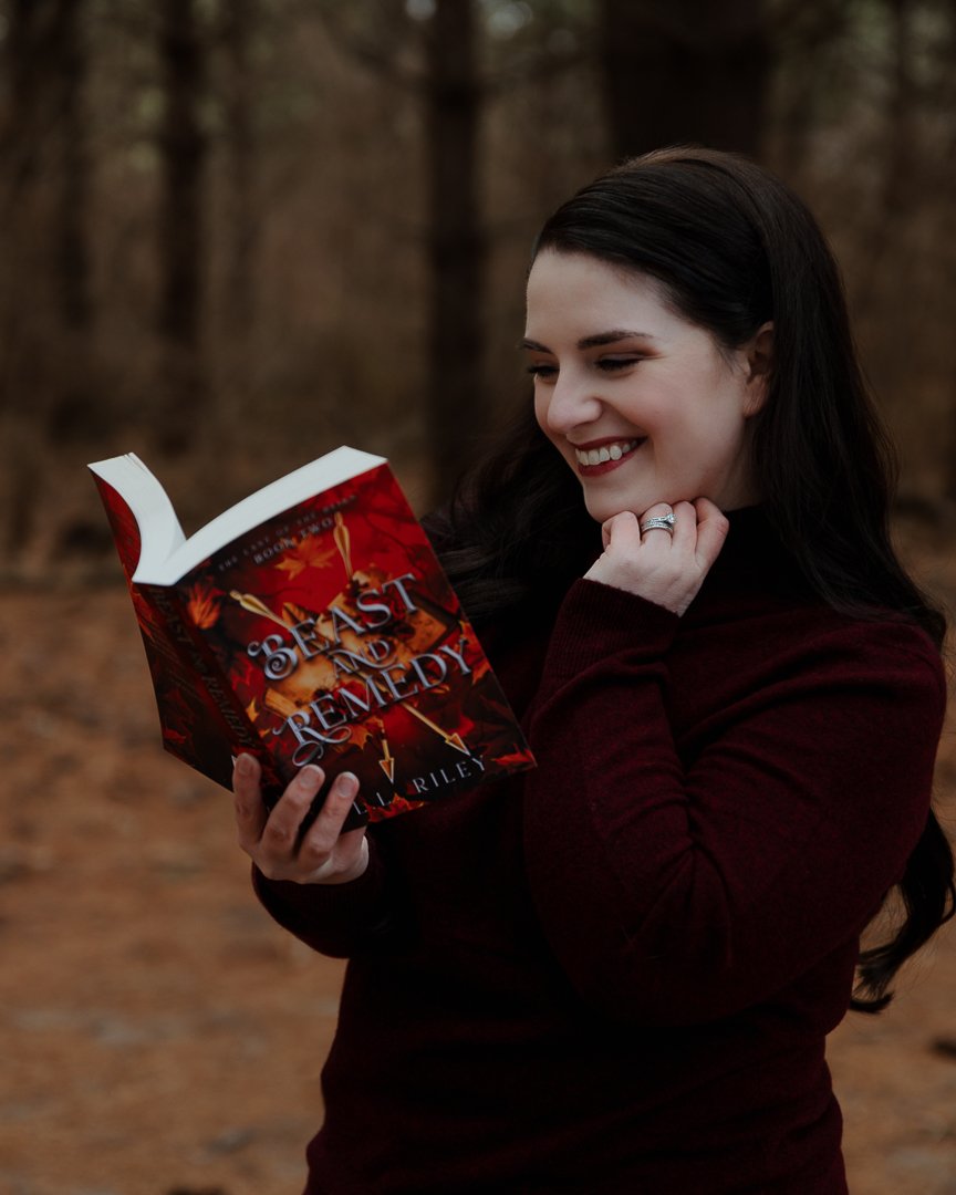 Portrait of romance author L.L Riley