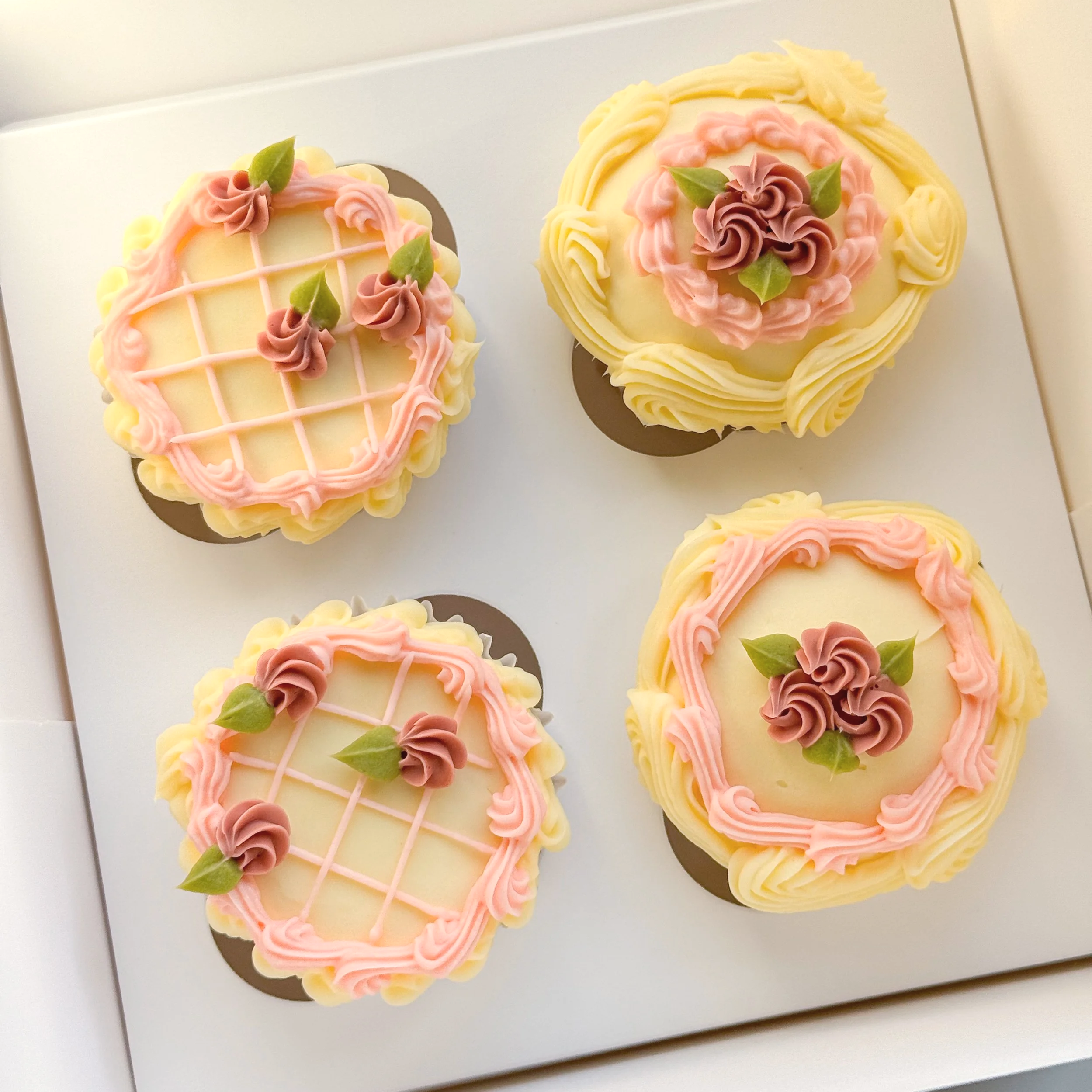 Mother's Day Vintage Cupcakes