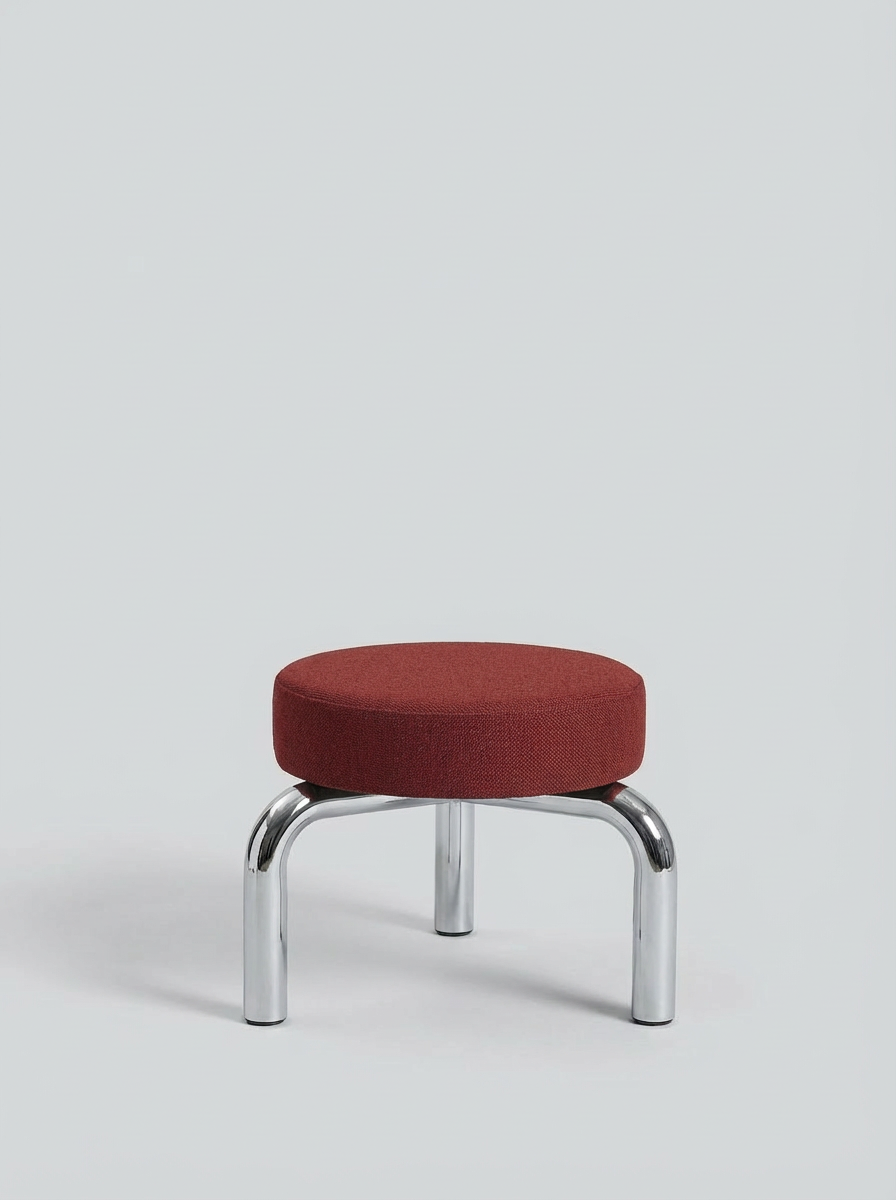 Firefly_Gemini Flash_Real photographed product packshot of this specific Pouf, centered perfectly in the f 458426-kopi.png