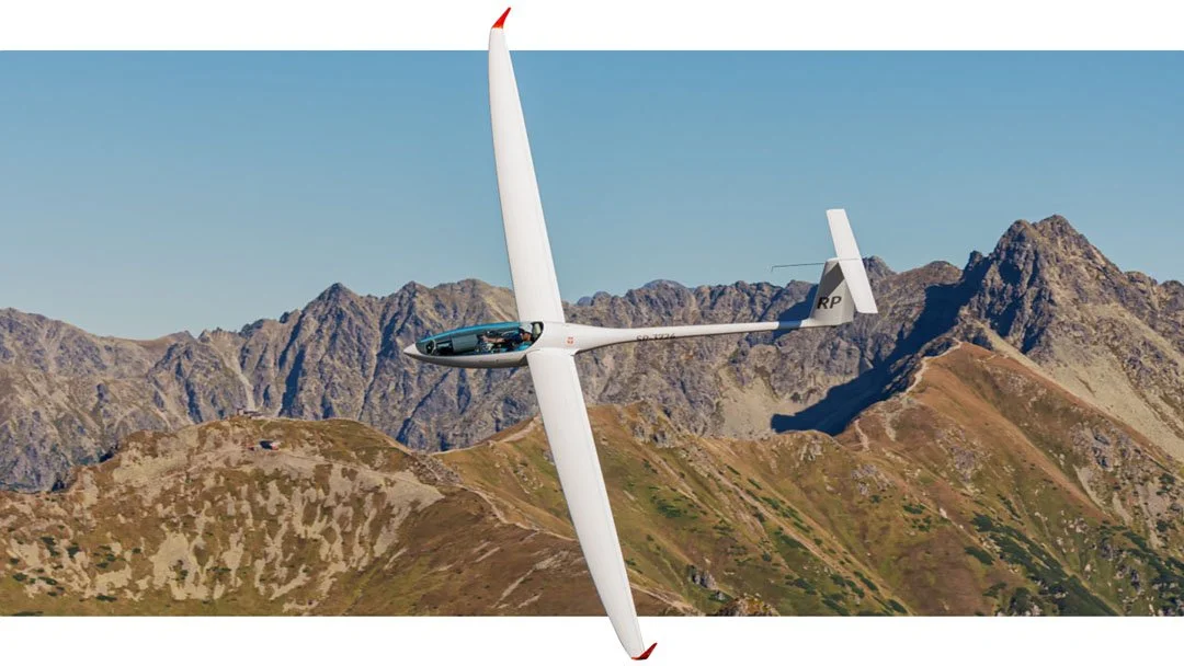 Foto eines fliegenden Diana 2 Segelflugzeug